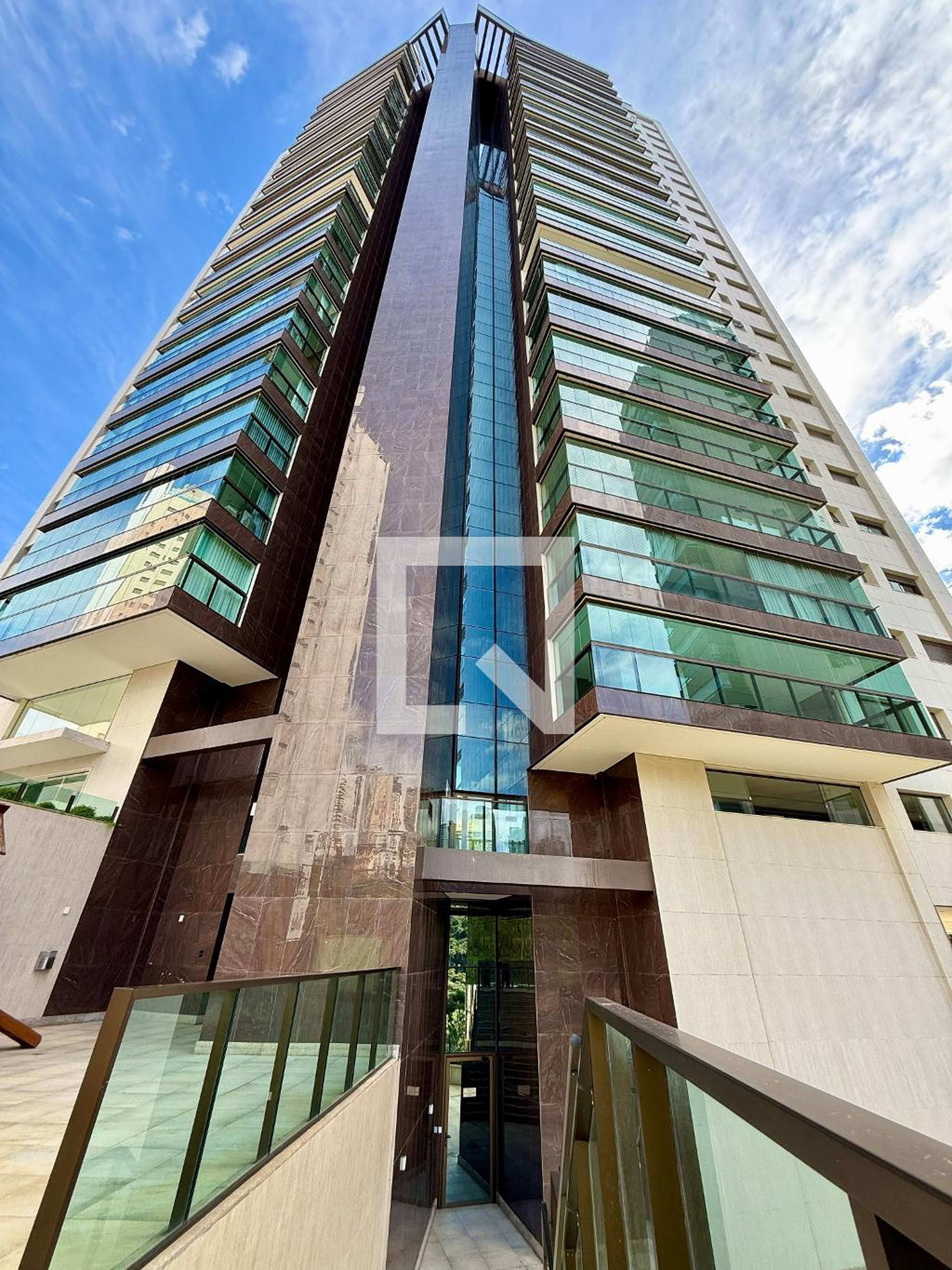 Fachada Edifício Bosque do Sereno