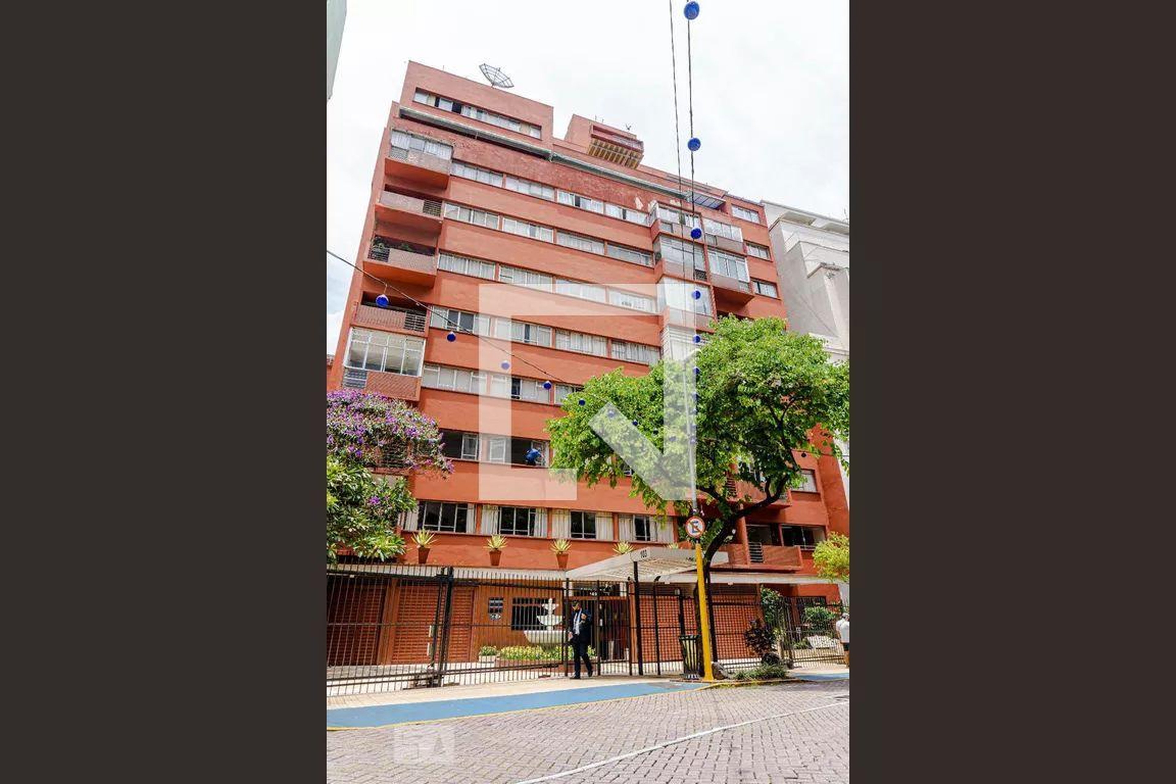 Fachada Edifício Girassol