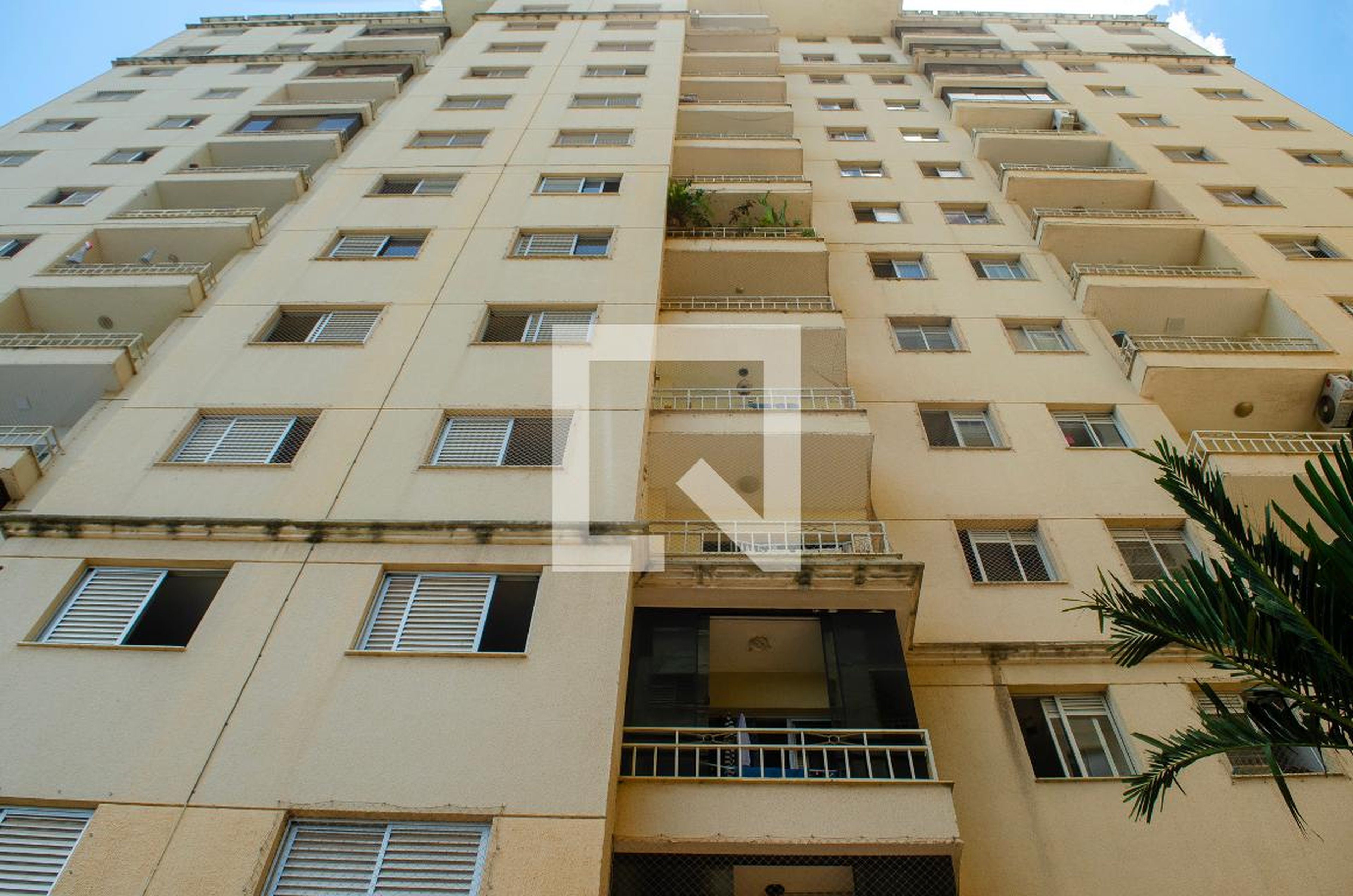 Fachada do Prédio Condomínio em Avenida Pedro Paulo de Souza, 2