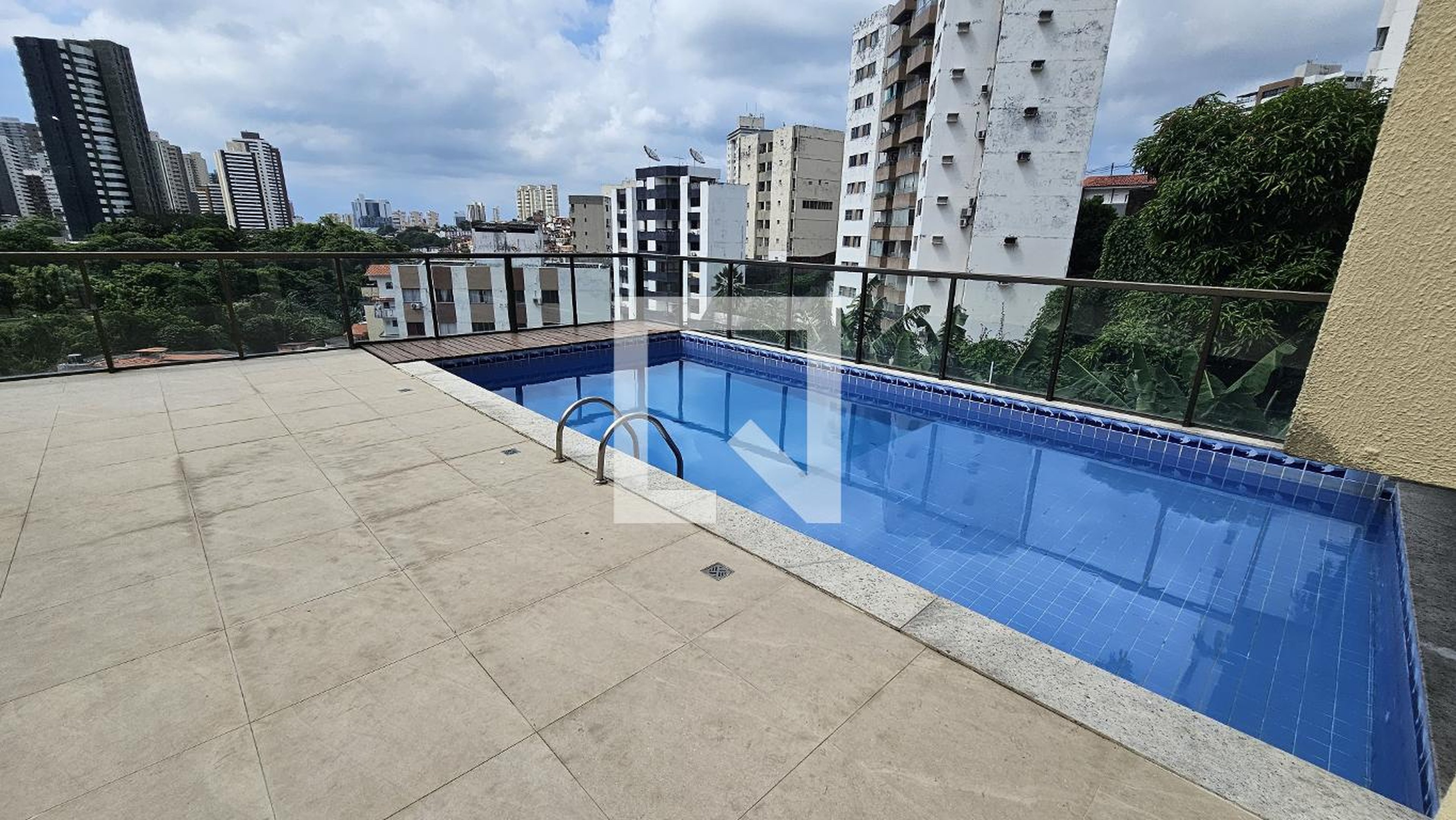 Piscina - Edifício Quintas do Acupe