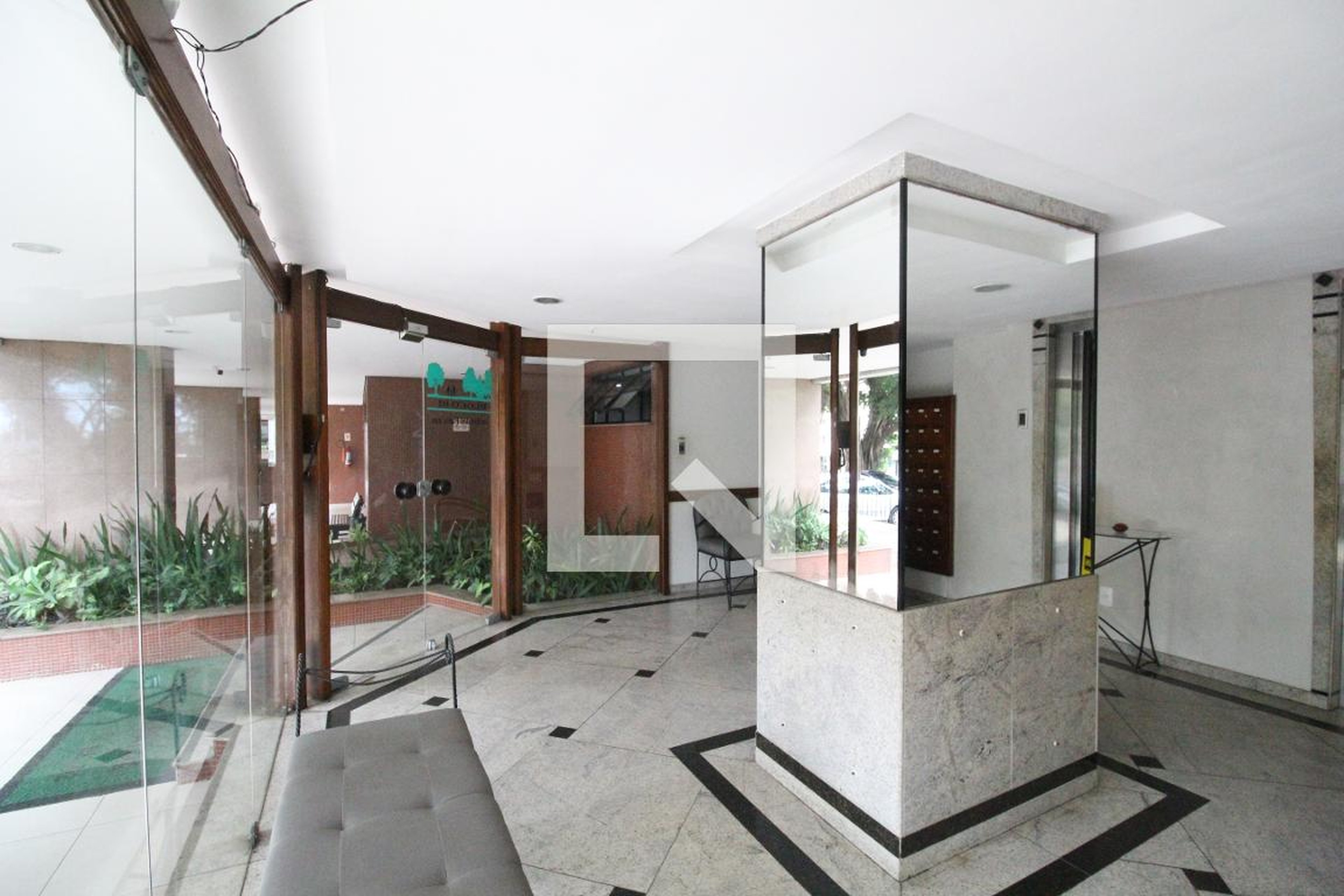 Hall - Bosque da Mirataia