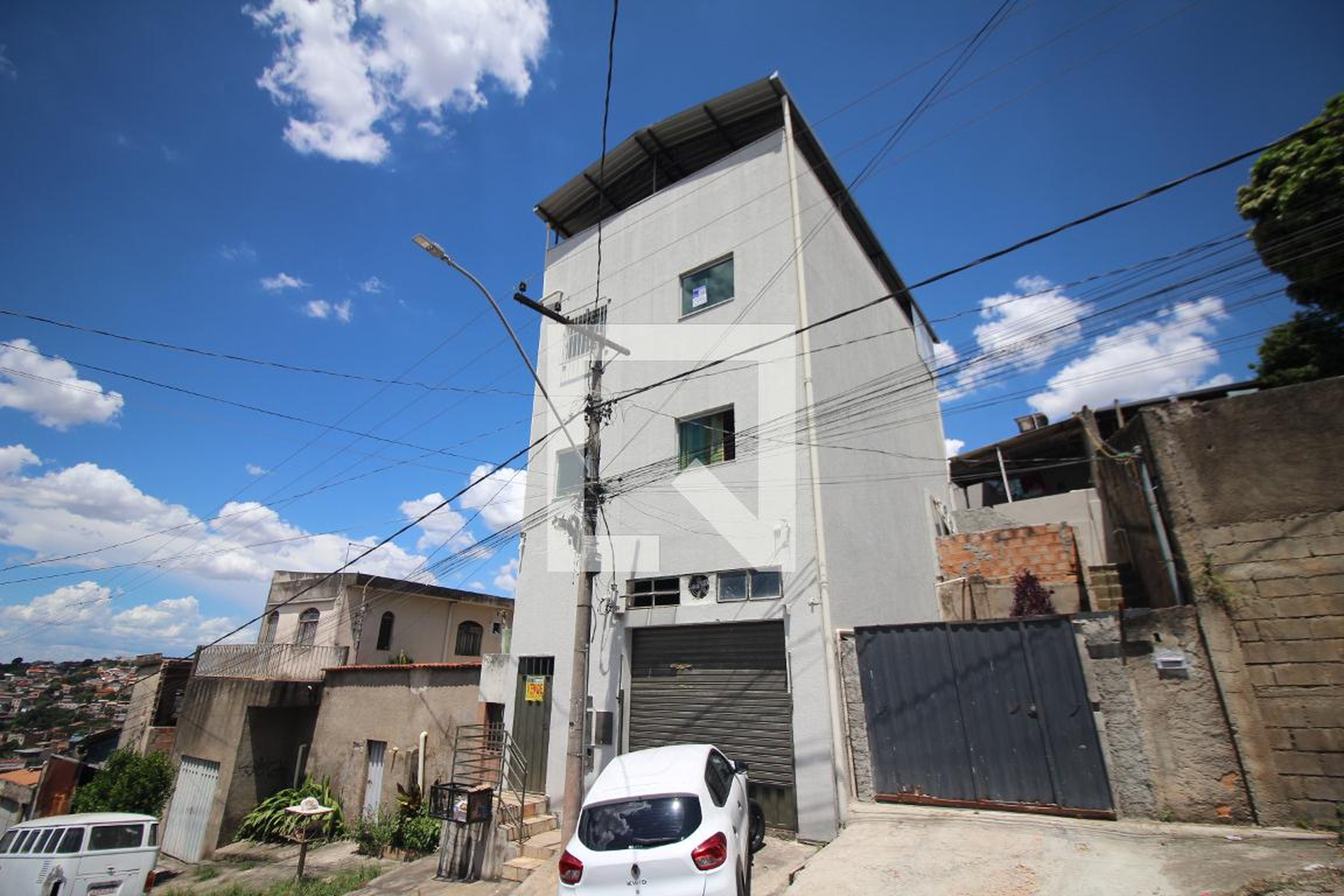 Fachada Condomínio em Rua Dois, 61