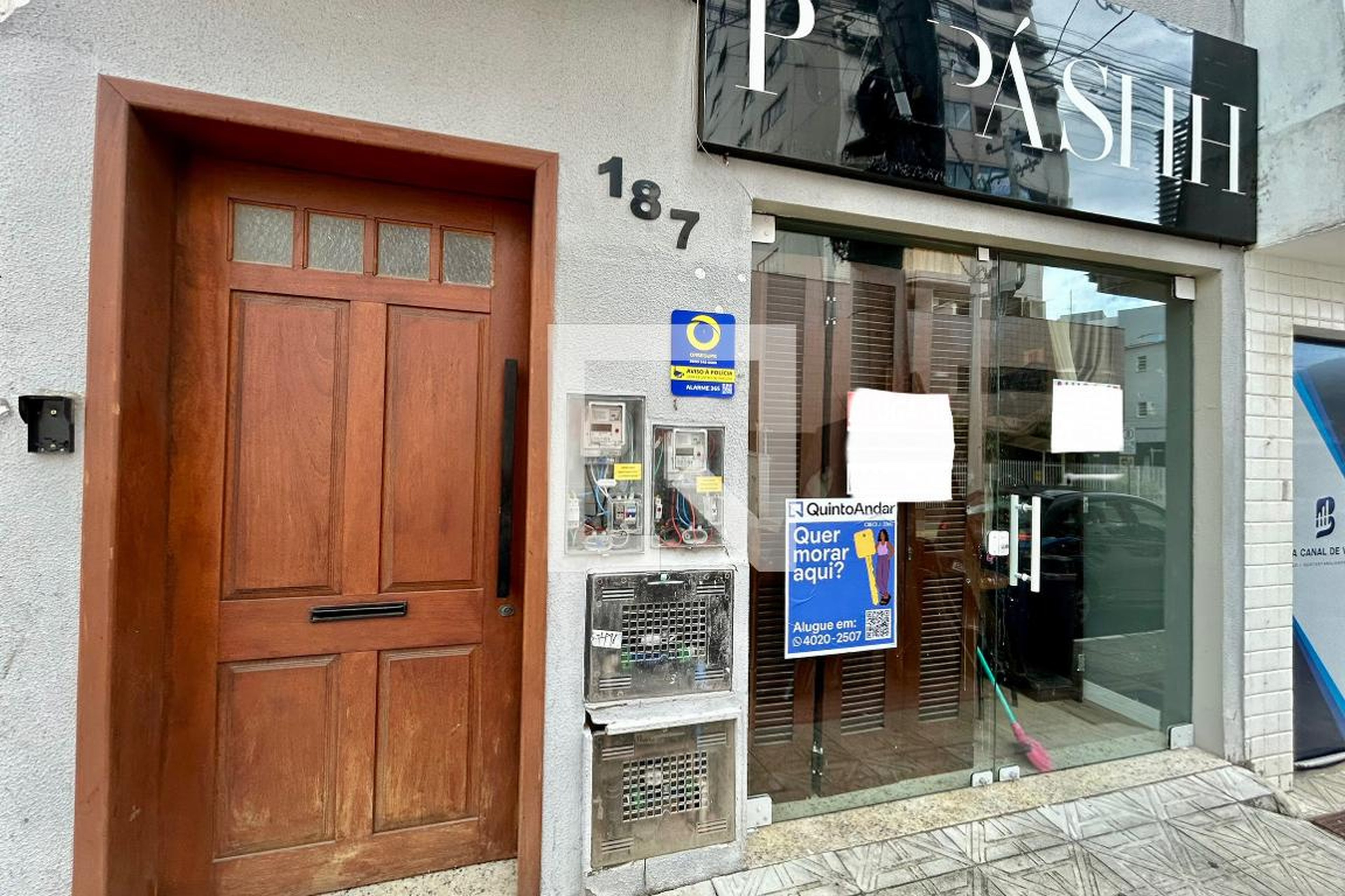 Fachada Condomínio em Rua Fernando Machado, 187