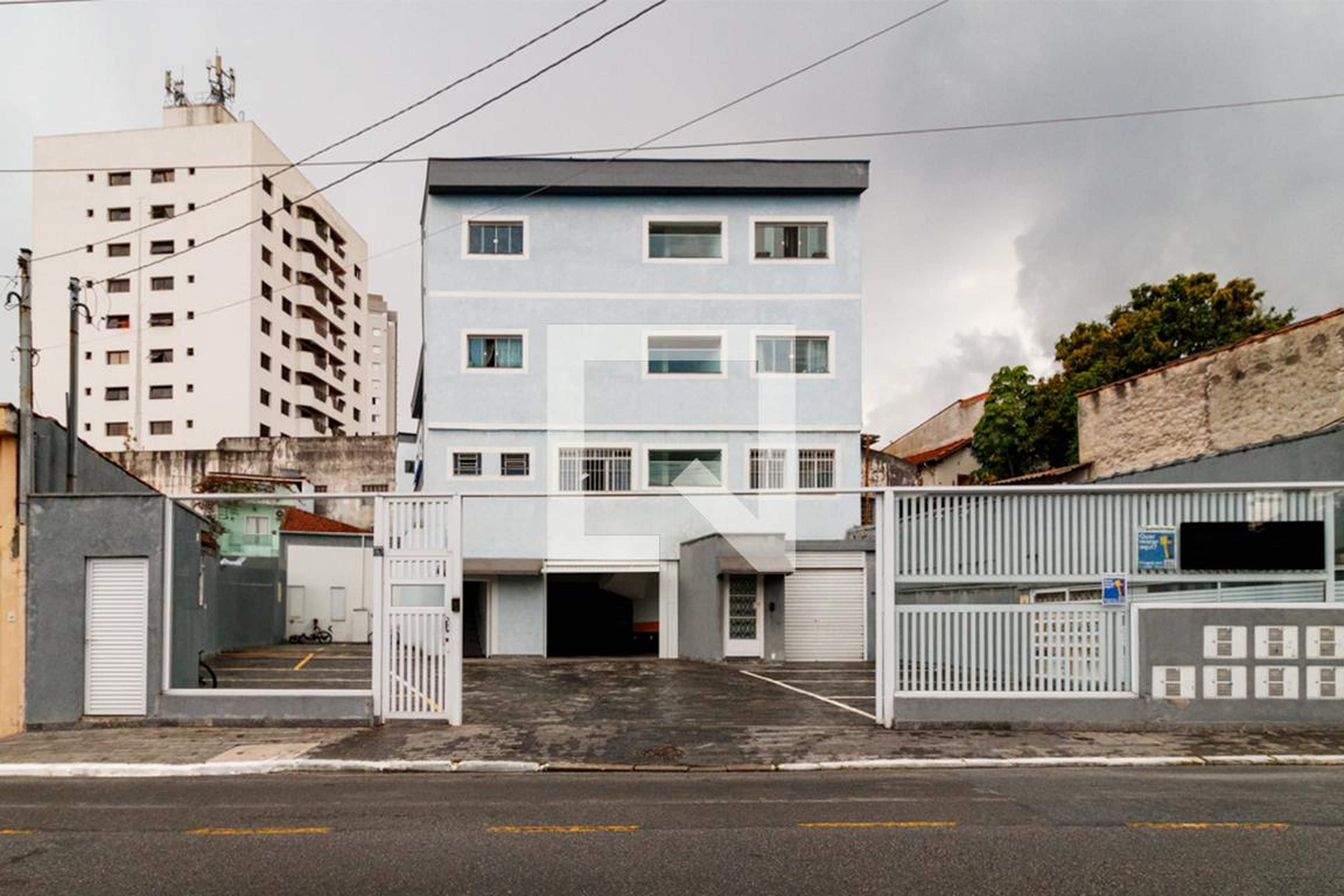 Fachada Condomínio em Rua Coronel Marcílio Franco, 572