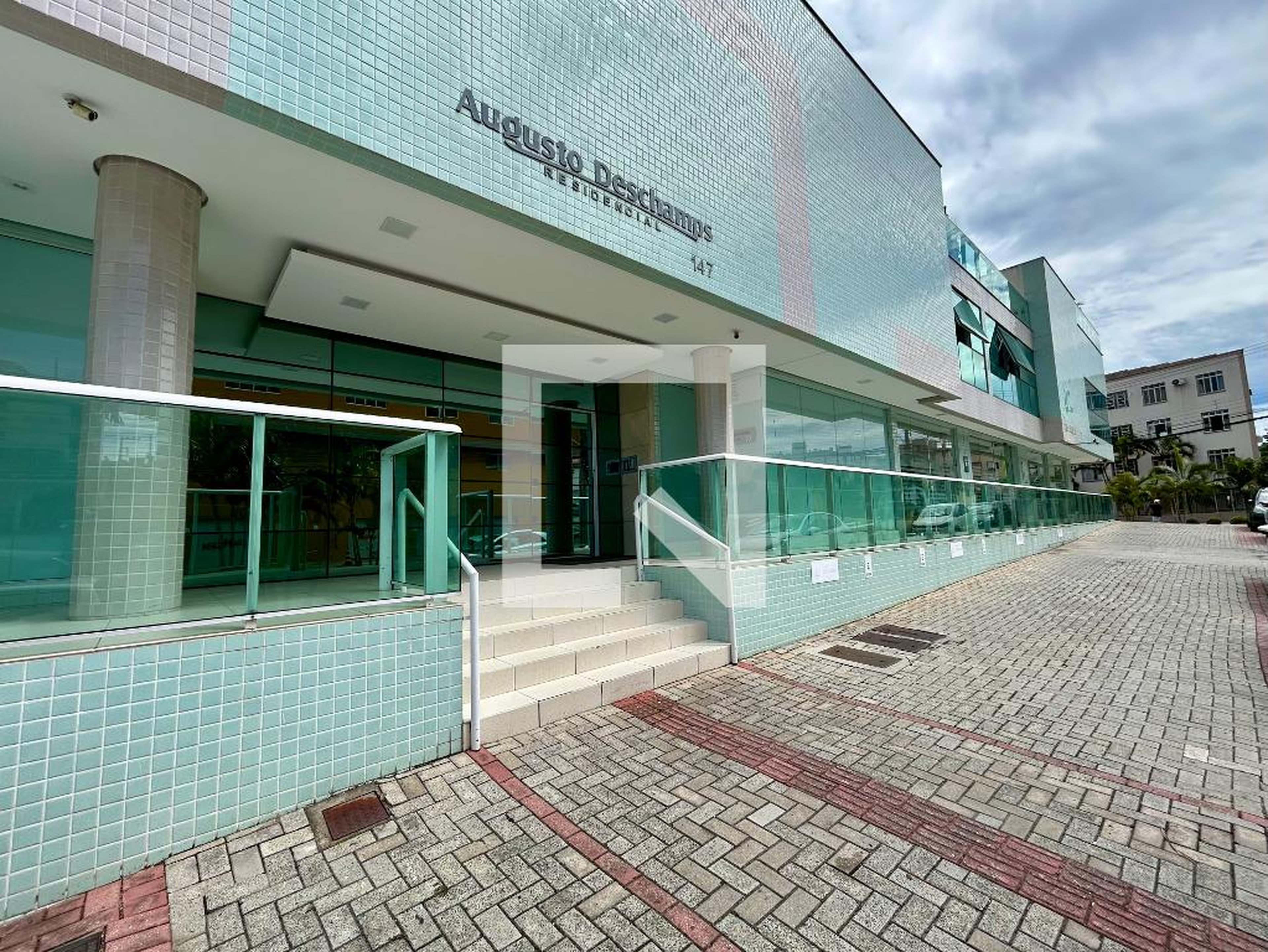 Fachada Condomínio em Rua Manoel de Oliveira Ramos, 802