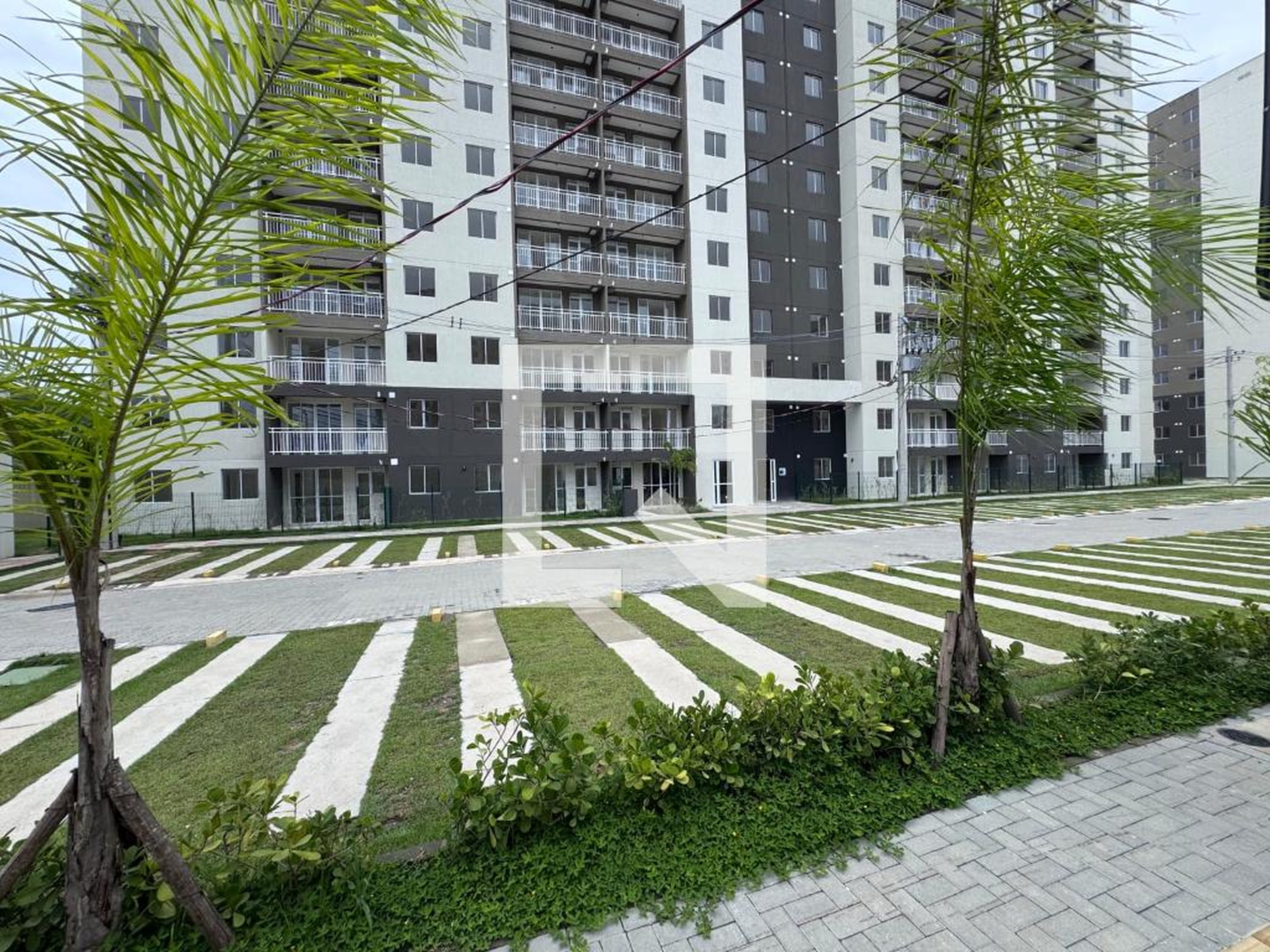 Área Comum Condomínio em Avenida Carlos Lima, 211