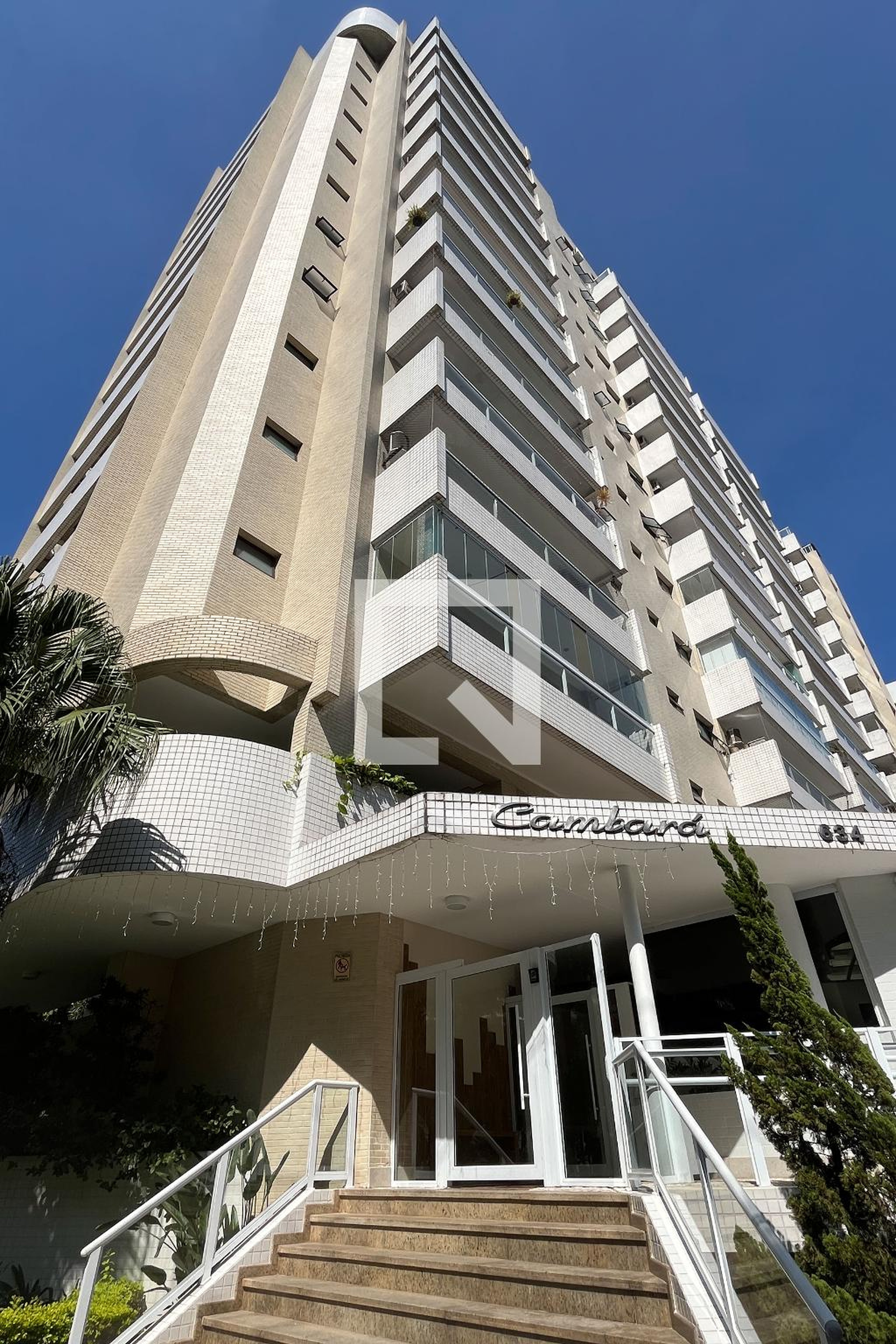 Fachada Condomínio Cambará