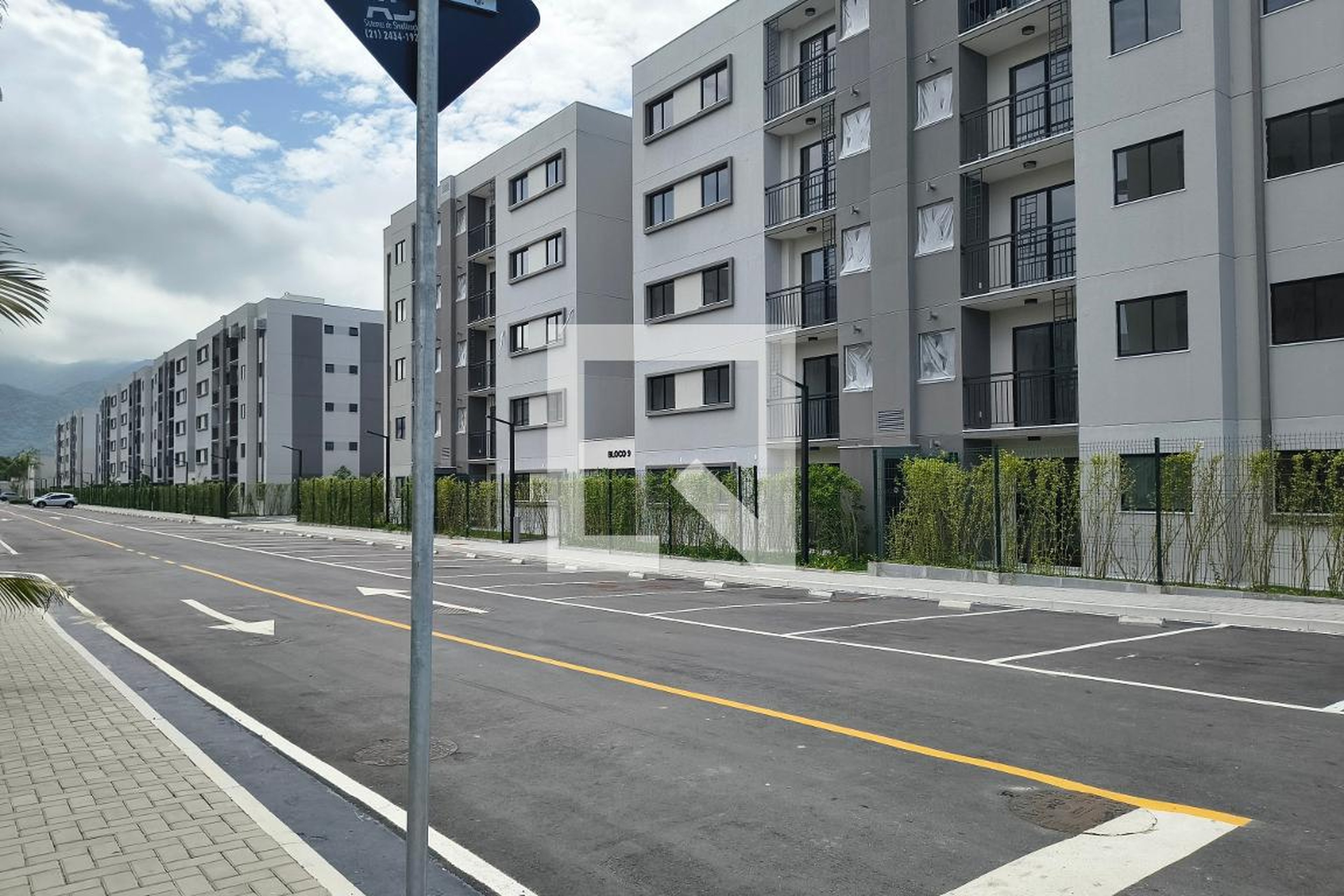 Condomínio - Parque Jardim Orquídea