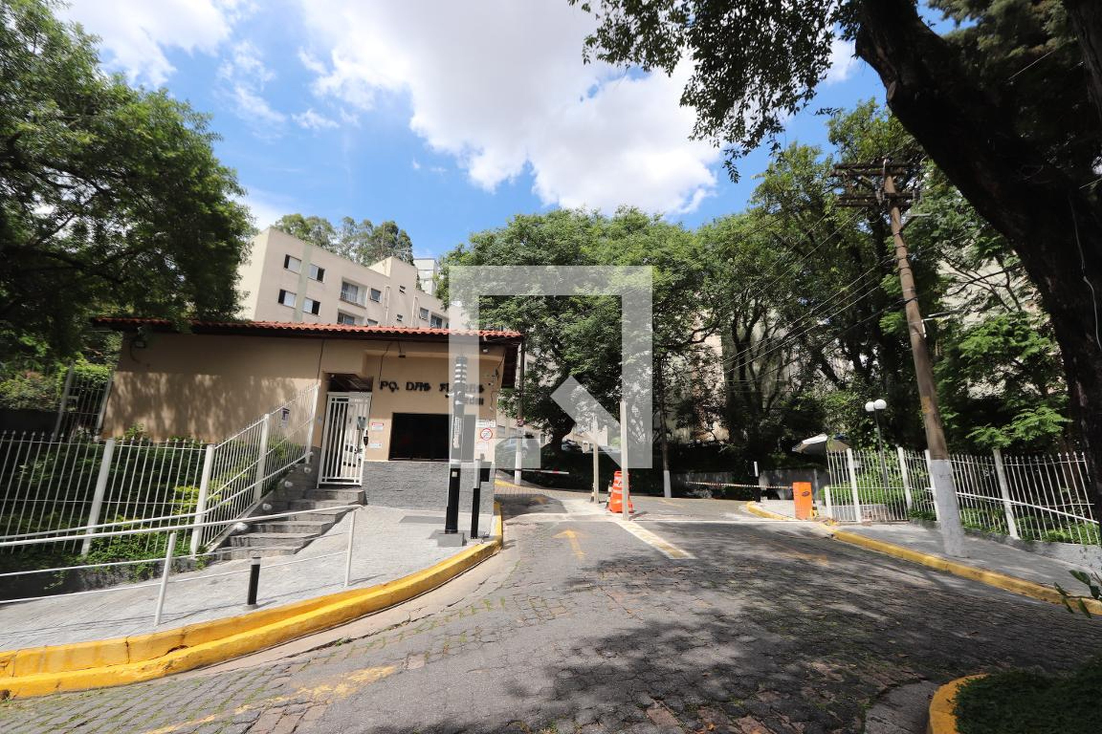 Fachada Edifício Parque das Flores