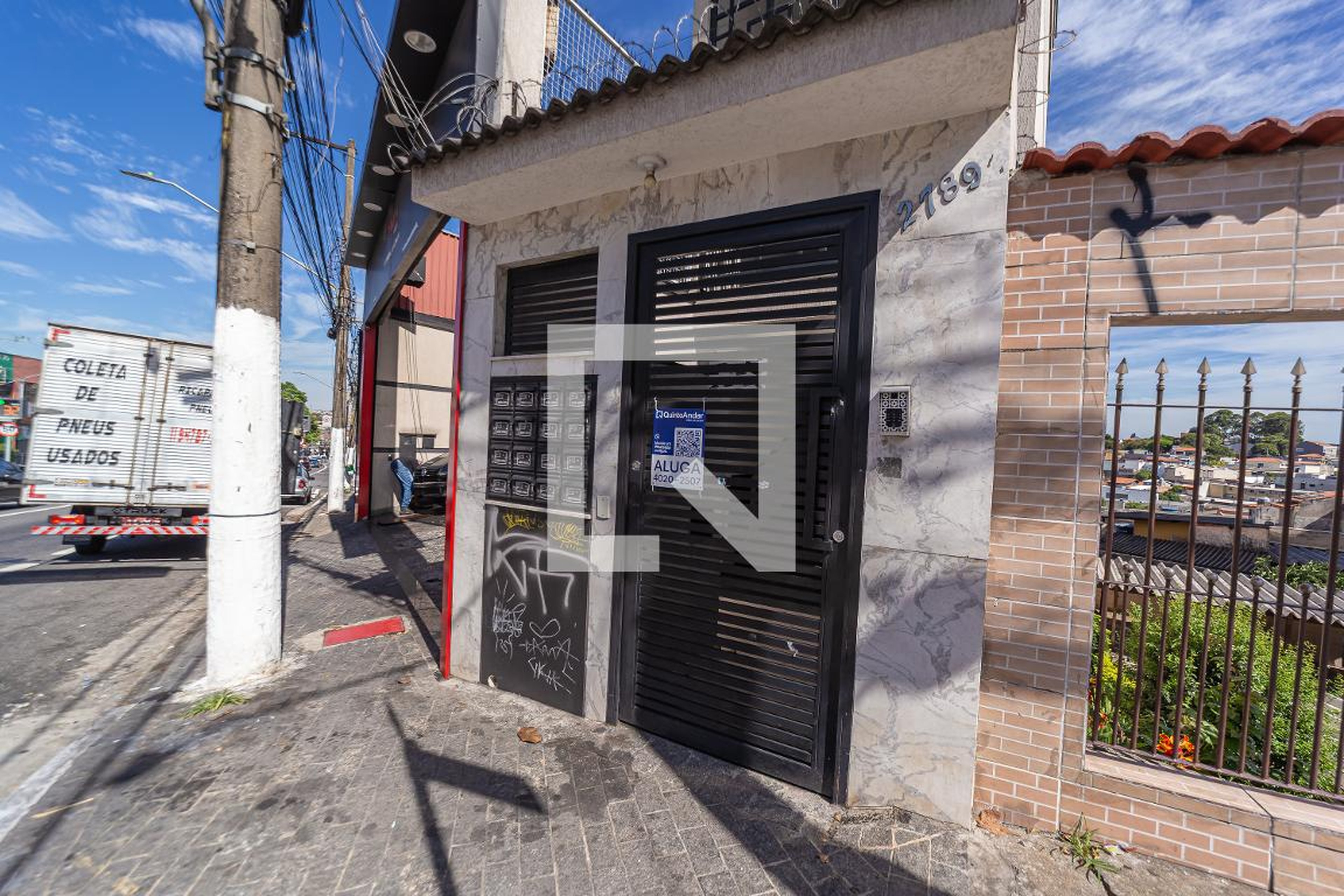 Fachada Condomínio em Avenida São Miguel, 2789