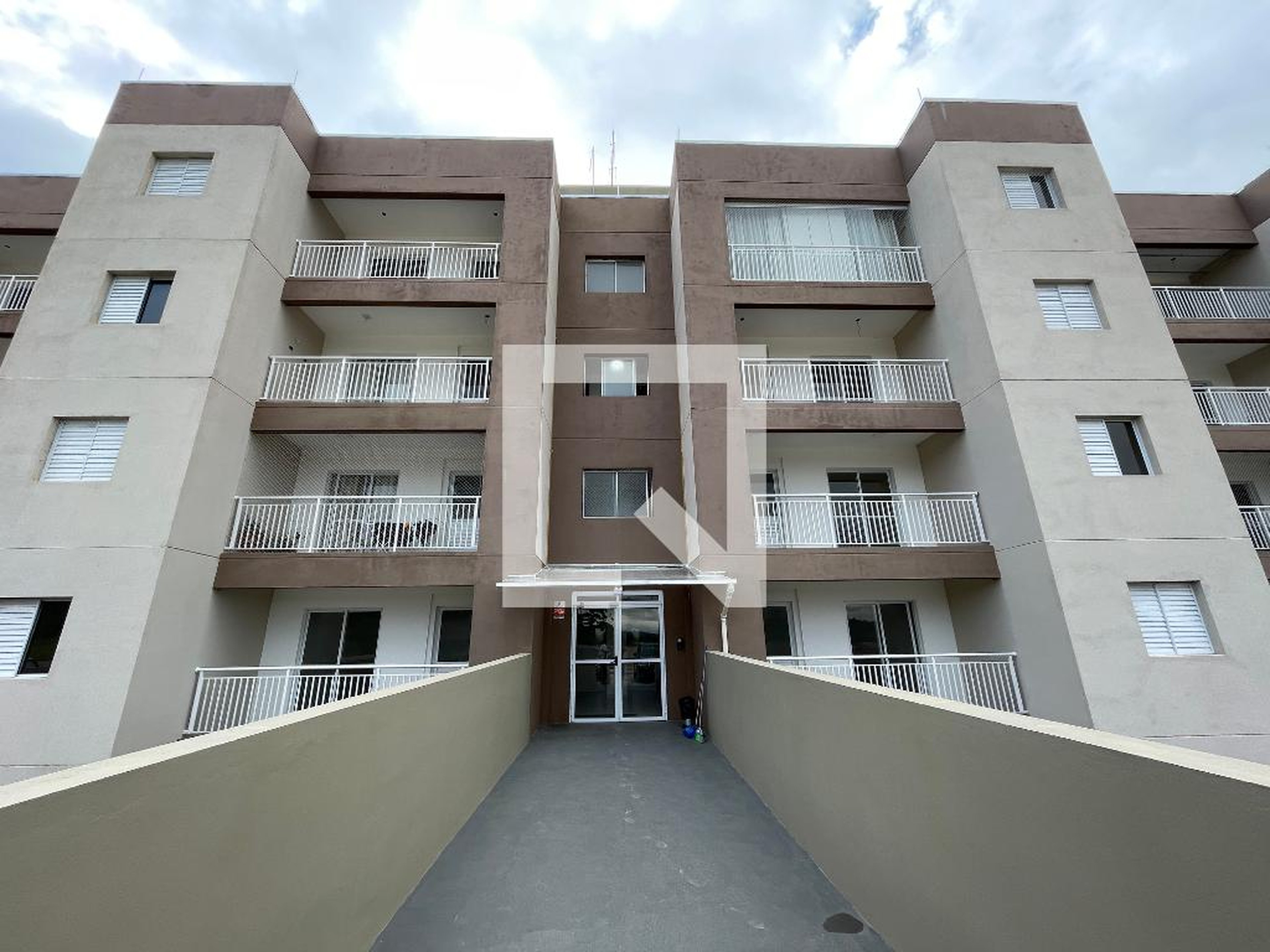 Fachada Condomínio em Rua Pará, 556