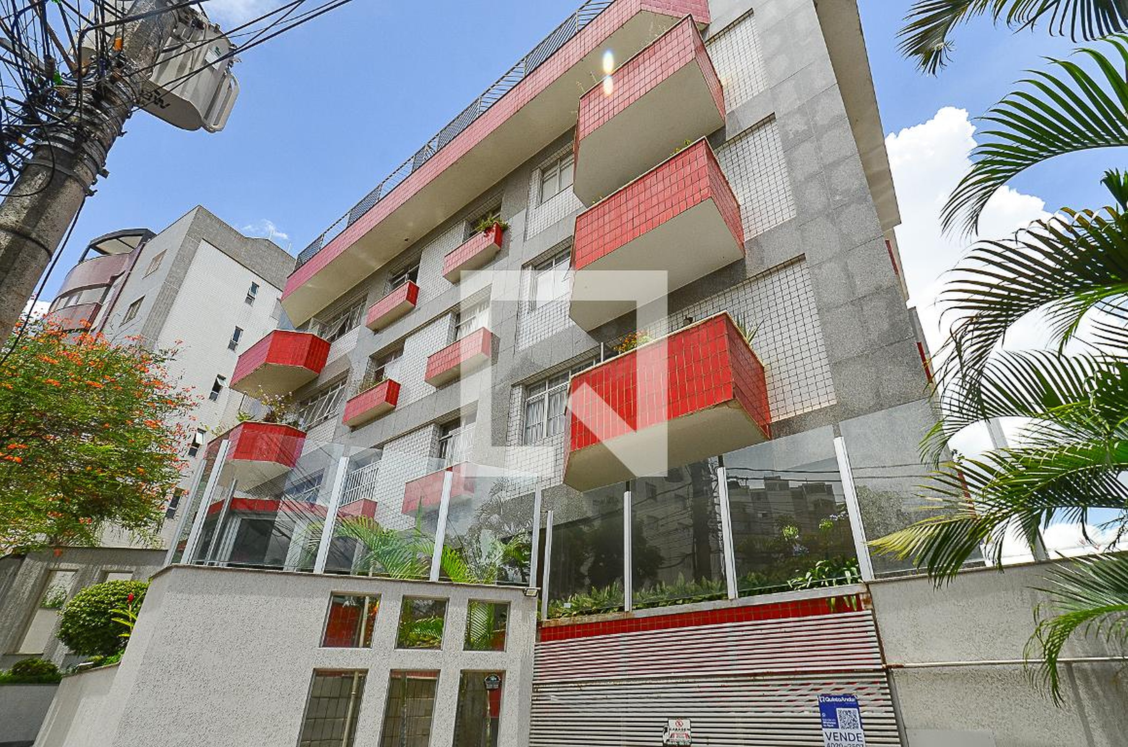 Fachada Condomínio em Rua Biaggio Polizzi, 220