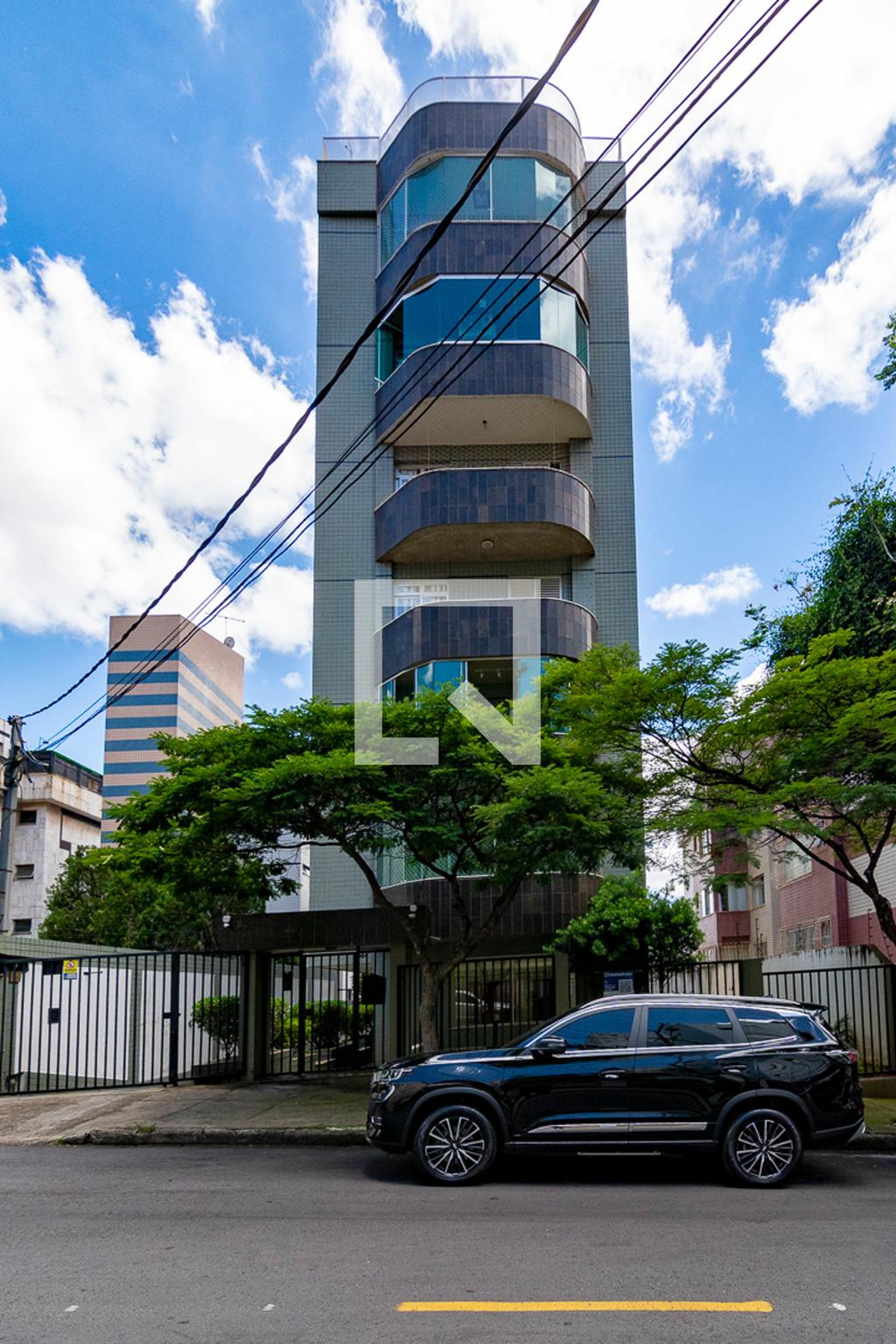 Fachada Condomínio em Rua Francisco Fernandes dos Santos, 125