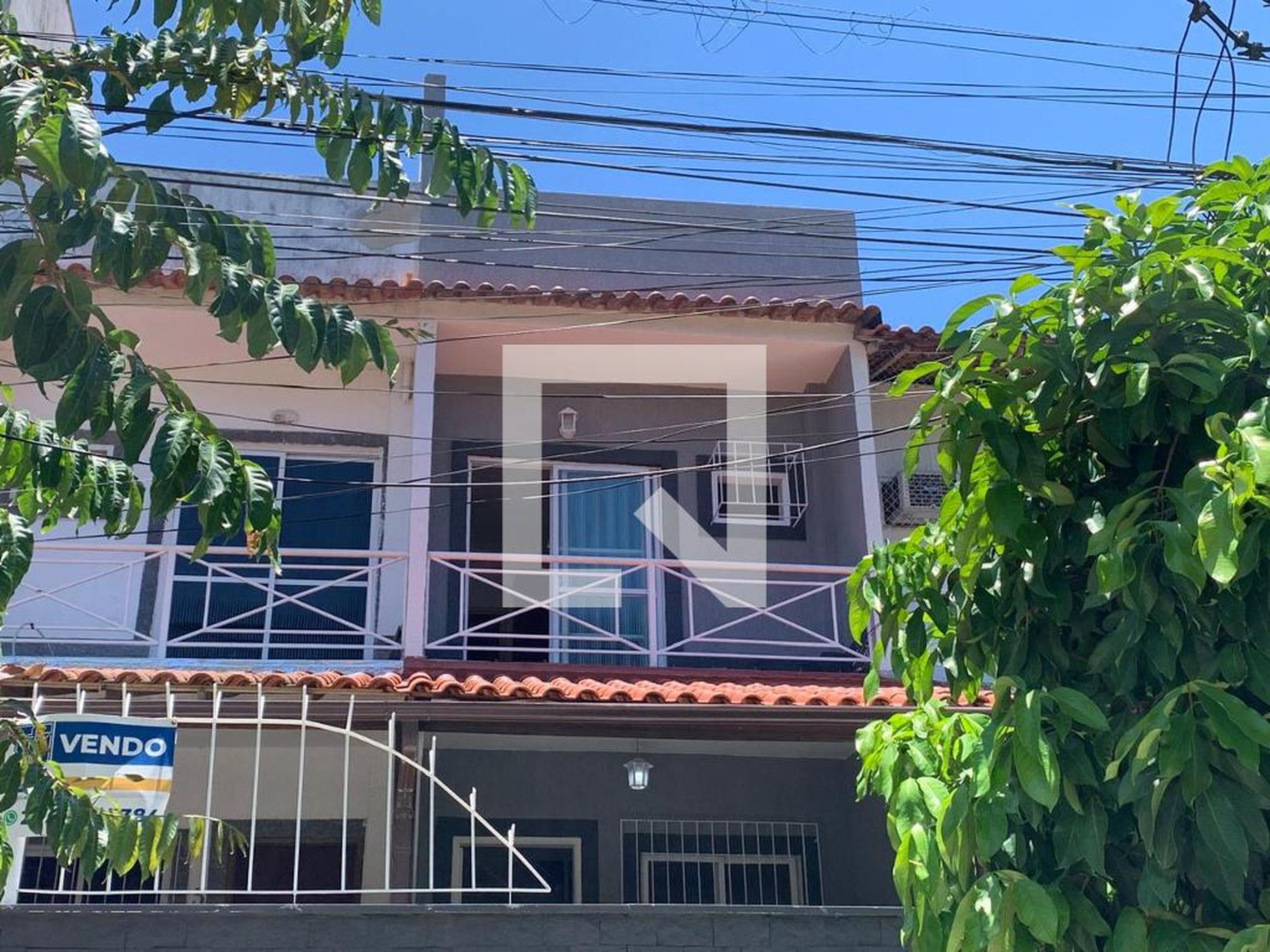 Fachada Condomínio em Rua Mimosa, 185