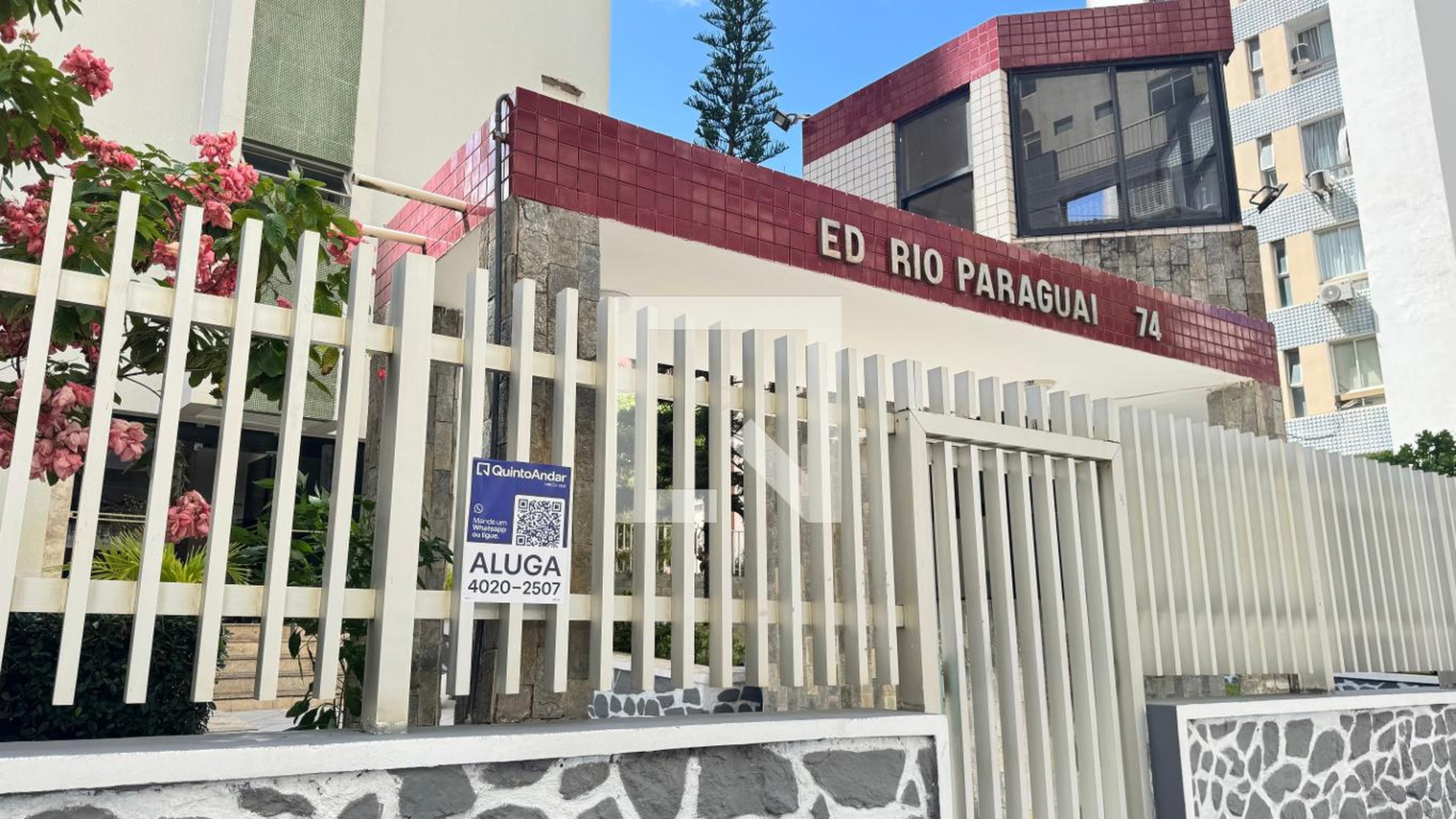 Fachada Condomínio em Rua Messe de Amor, 74