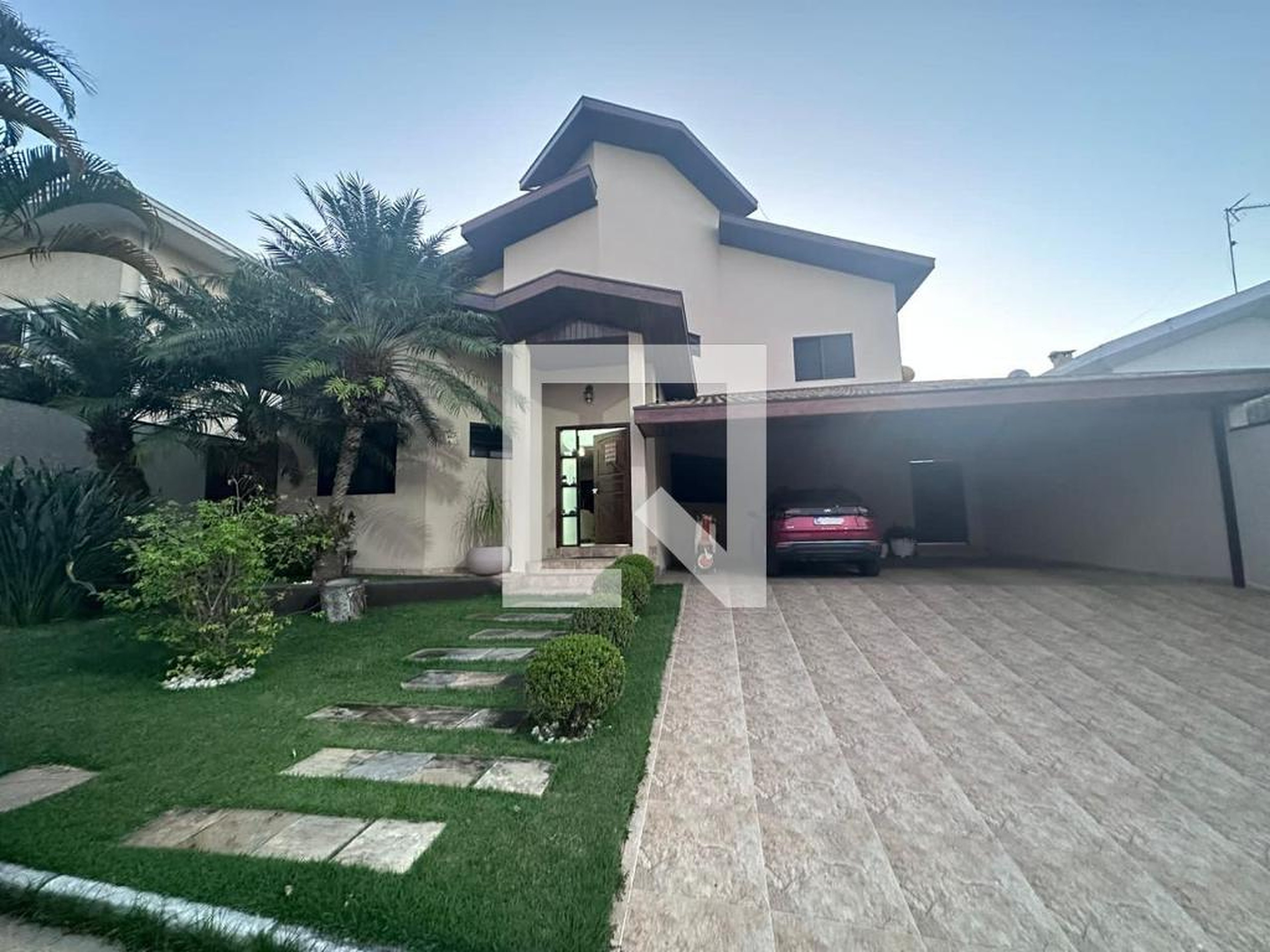 fachada Condomínio em Rua Ramses II, 80