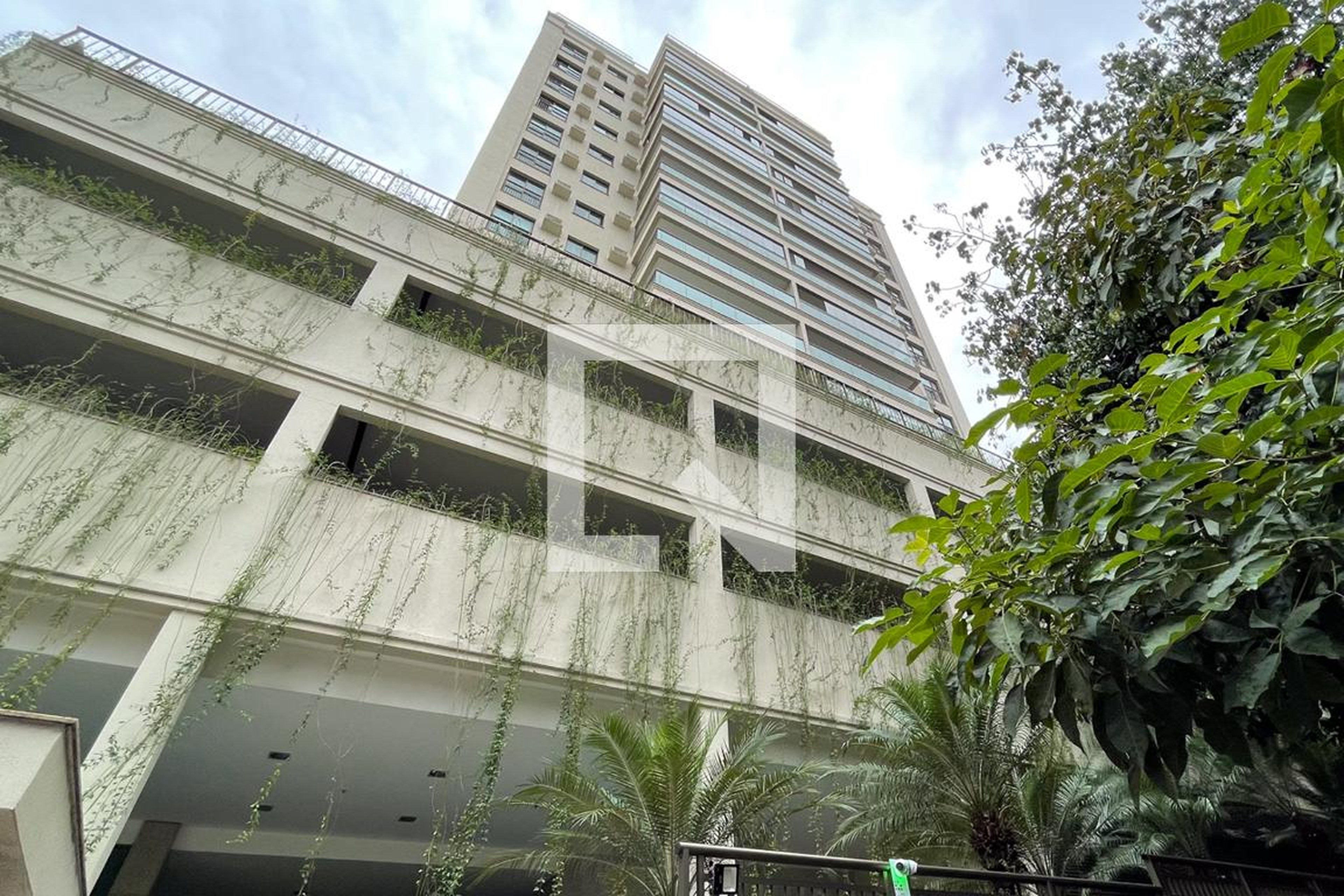 Fachada Condomínio Florença Residences