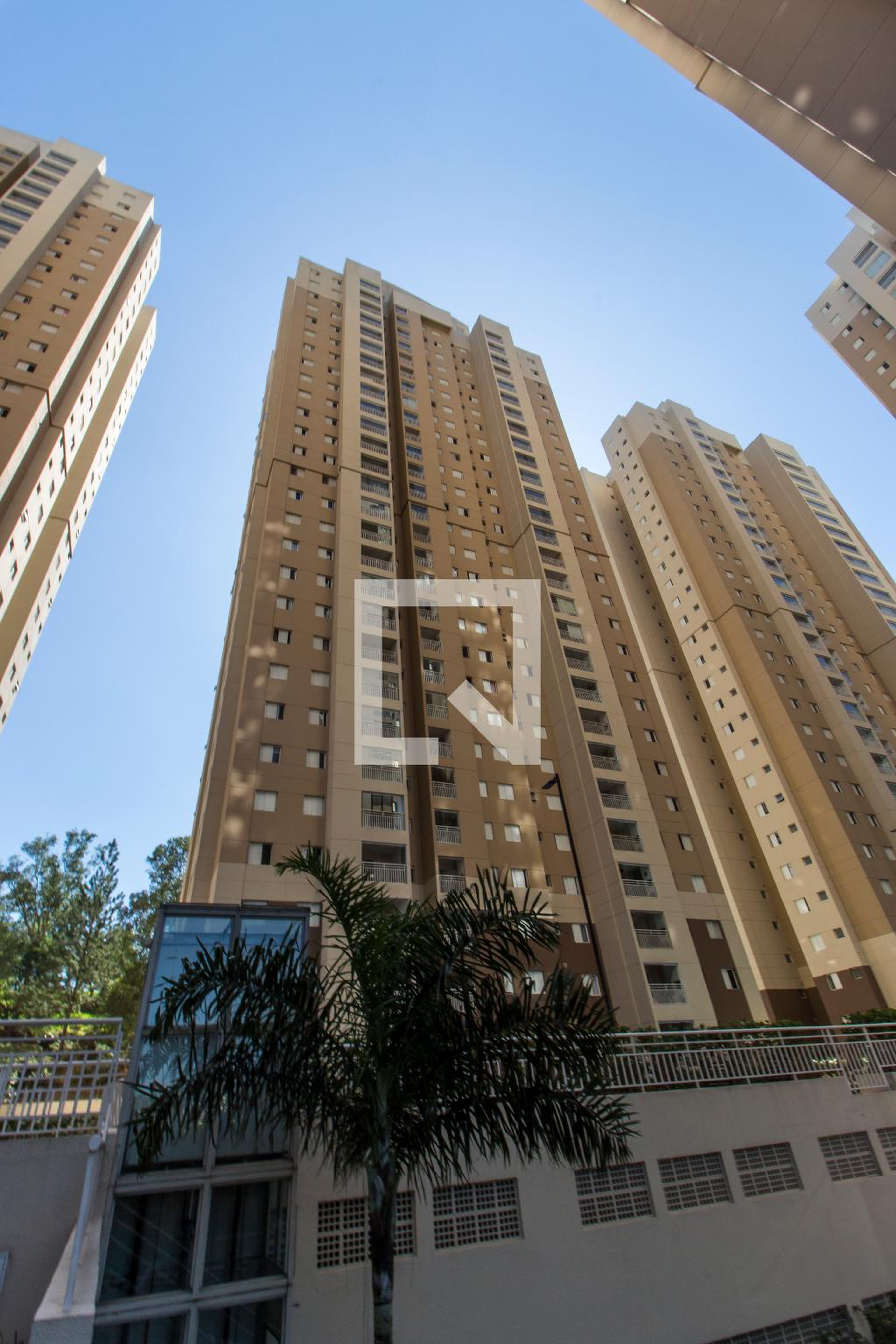 Fachada Condomínio Parque Barueri