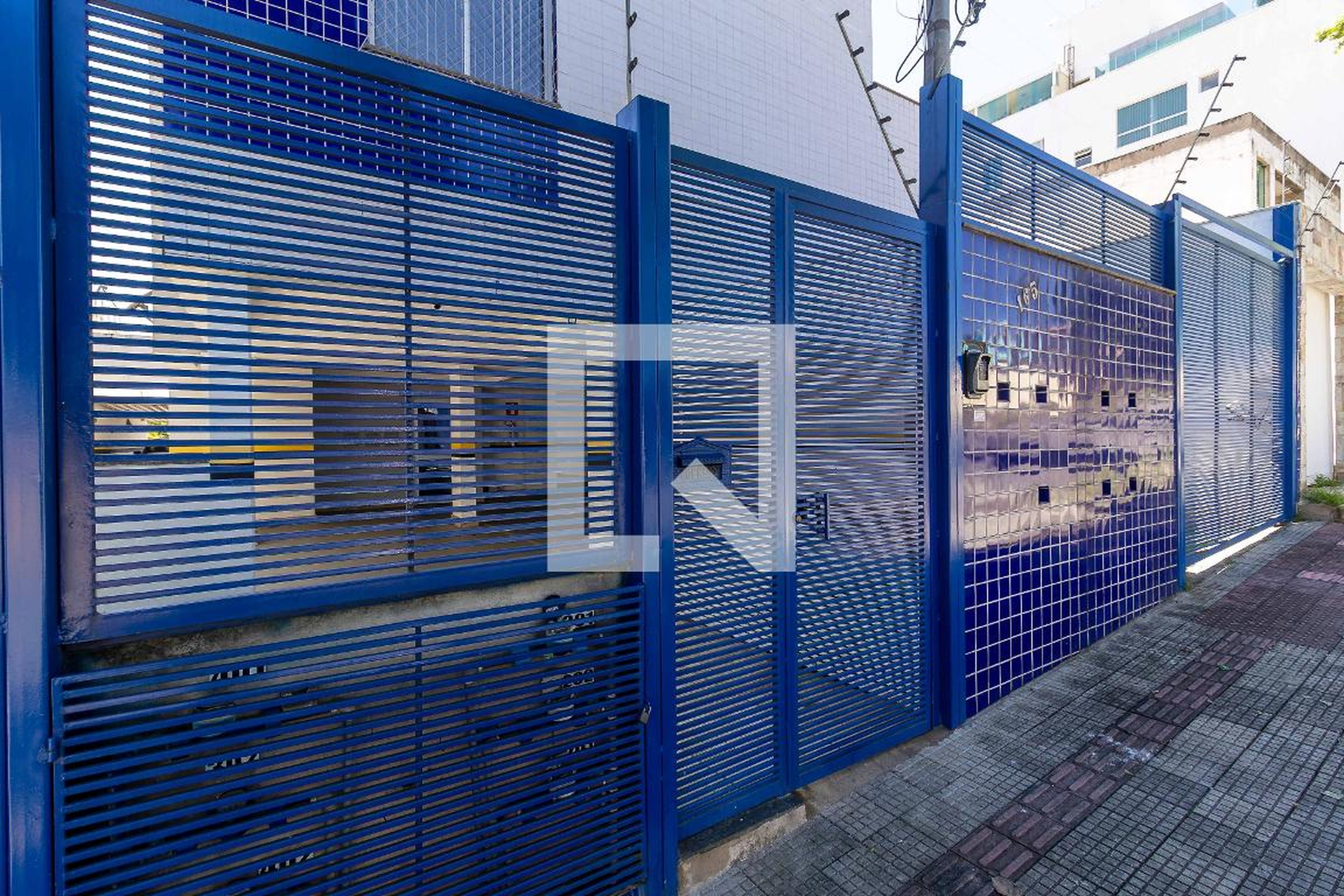 Fachada Condomínio em Rua Paulo do Couto e Silva, 165