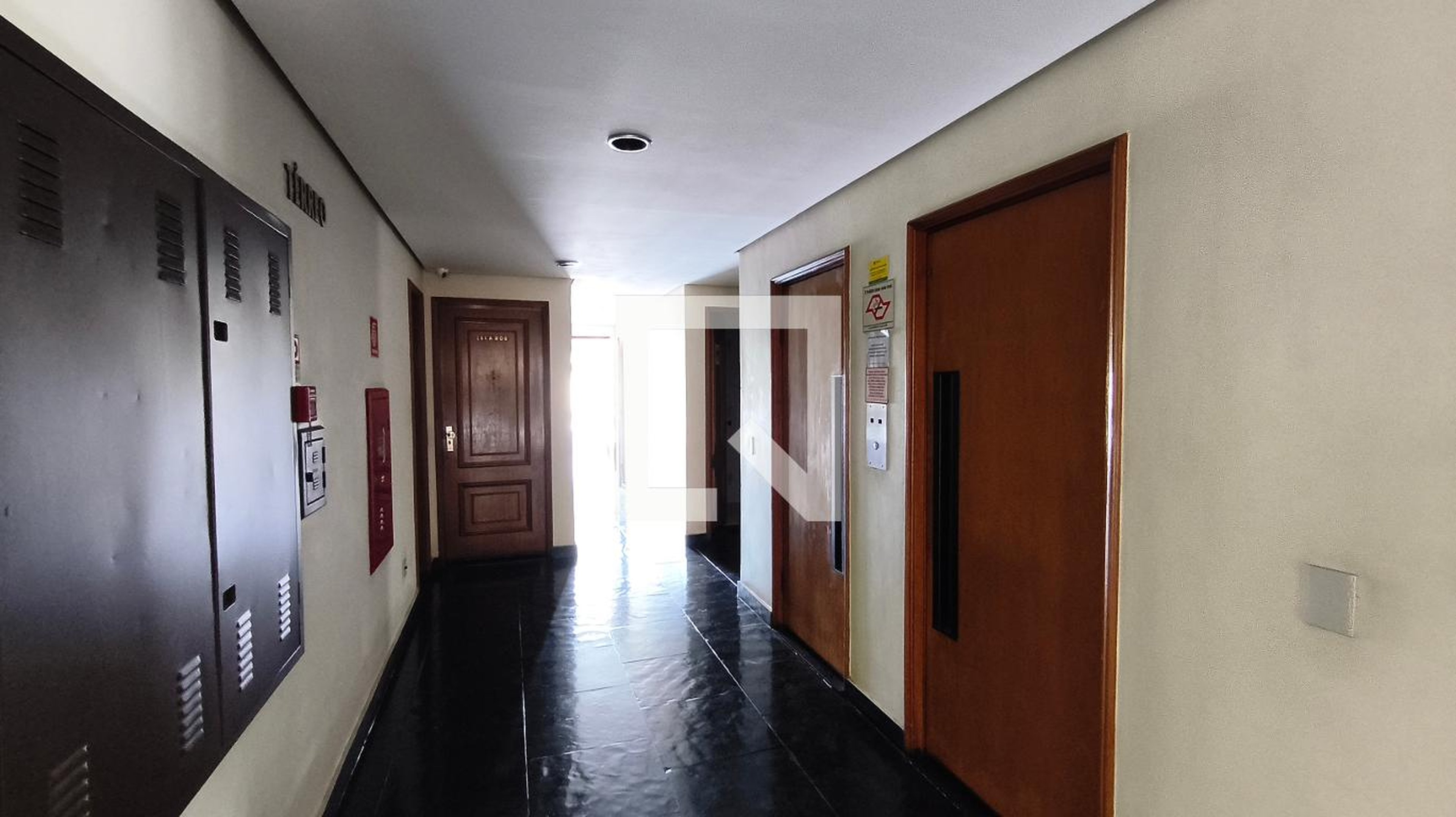 Elevador - Edifício Paraíso Studio