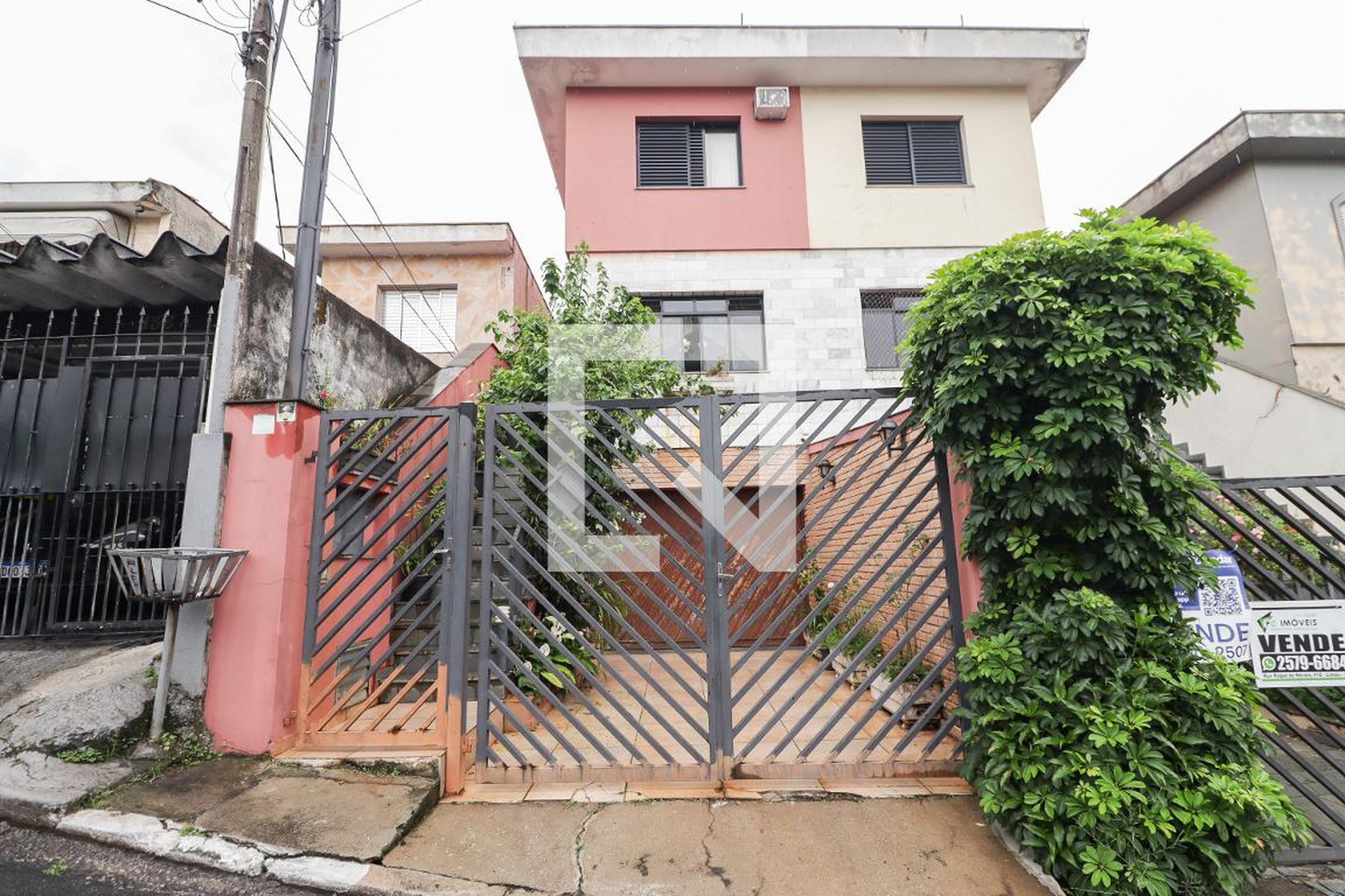 Fachada Condomínio em Rua Doutor Mário Pinto Serva, 148