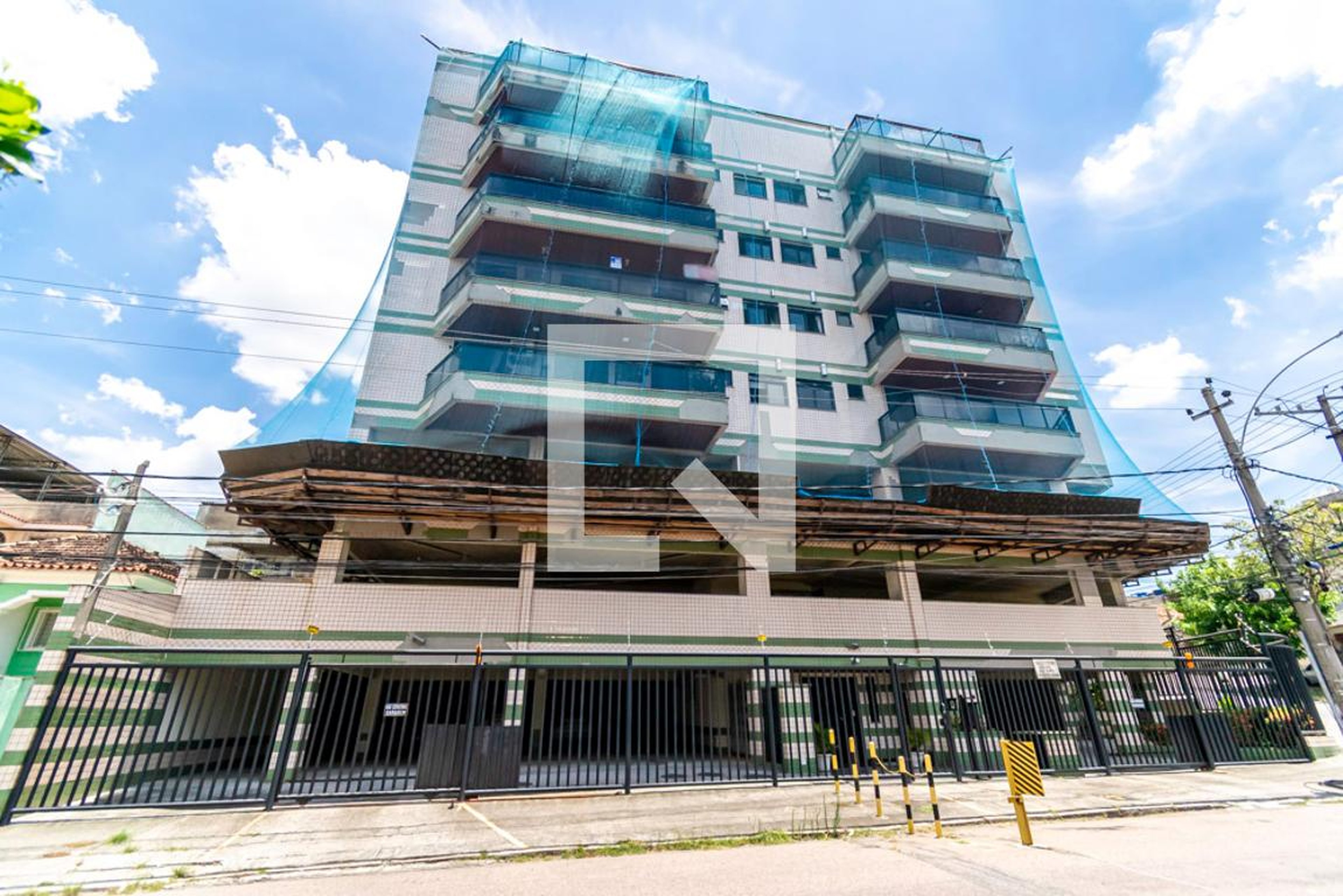 Fachada do Prédio Condomínio em Rua Antônio Storino, 322