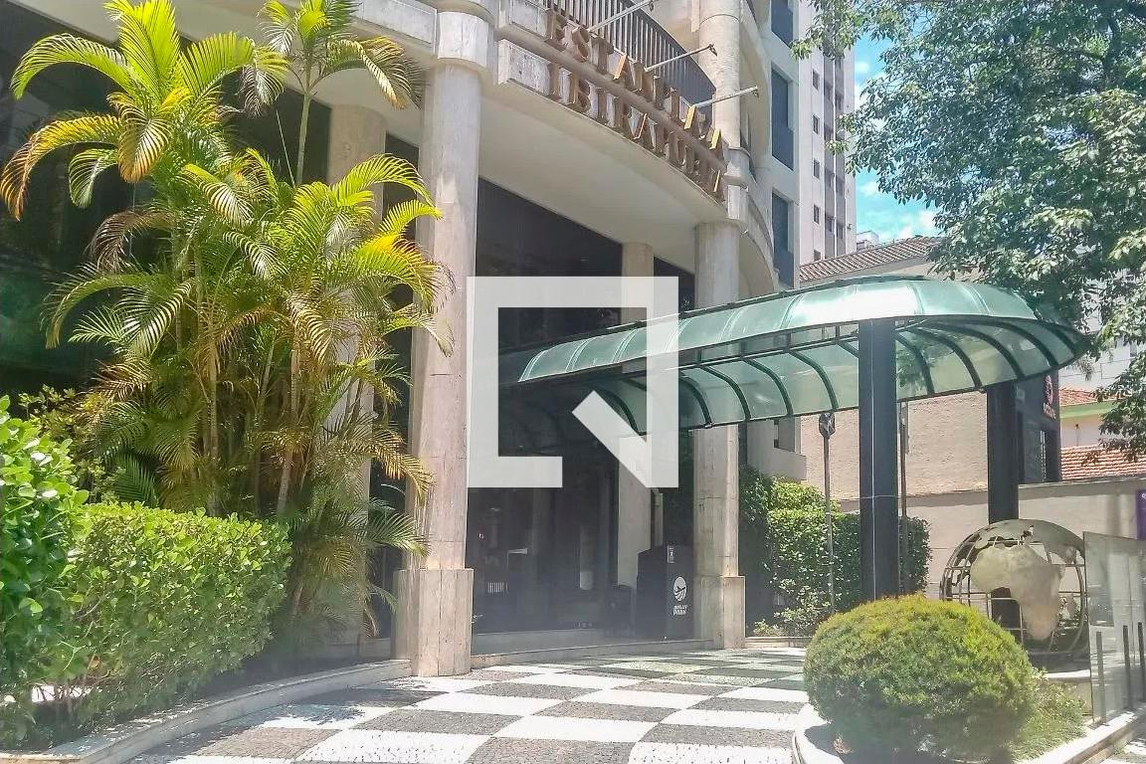 Fachada Condomínio Estanplaza Ibirapuera