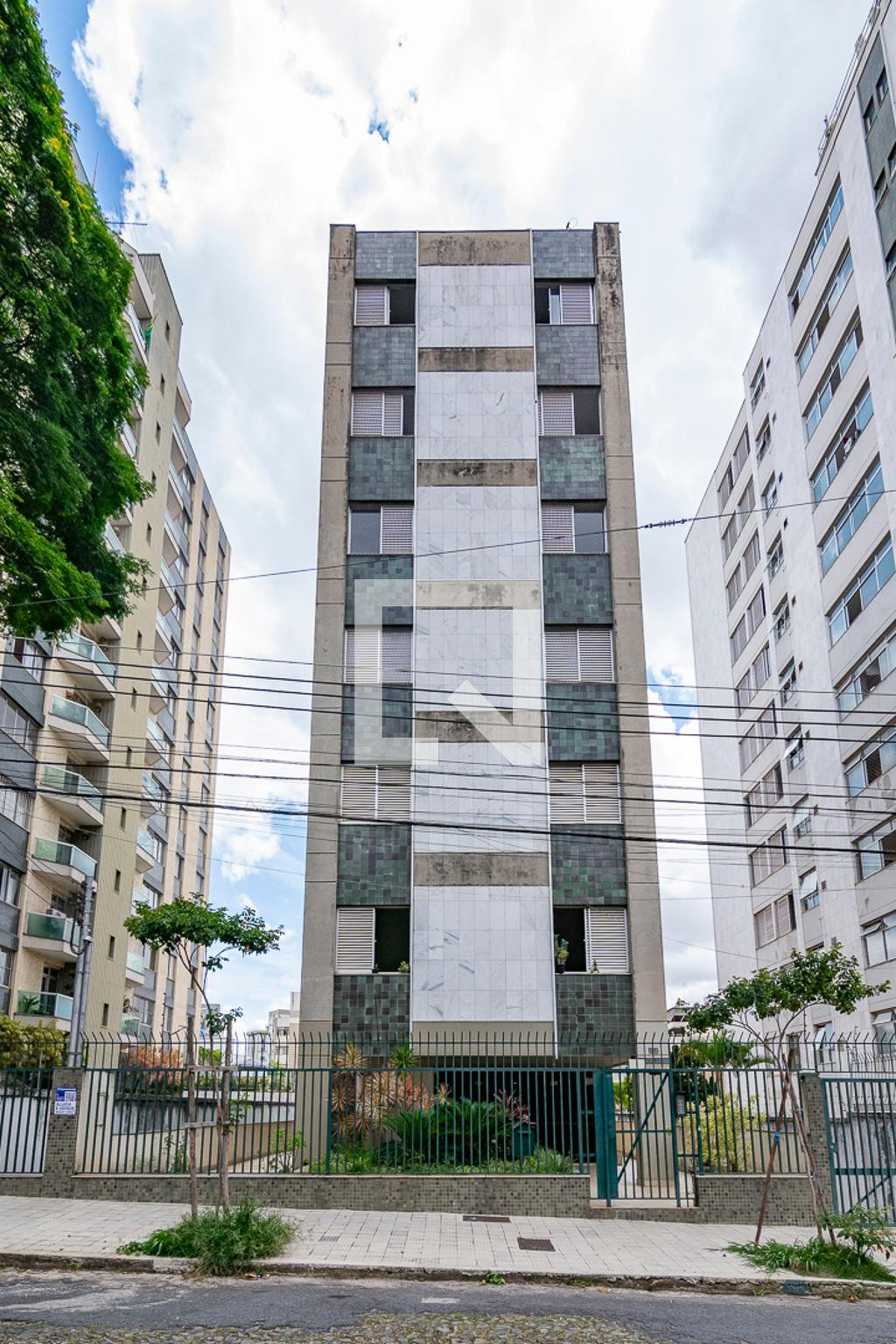 Fachada Condomínio em Rua Martim Francisco, 602
