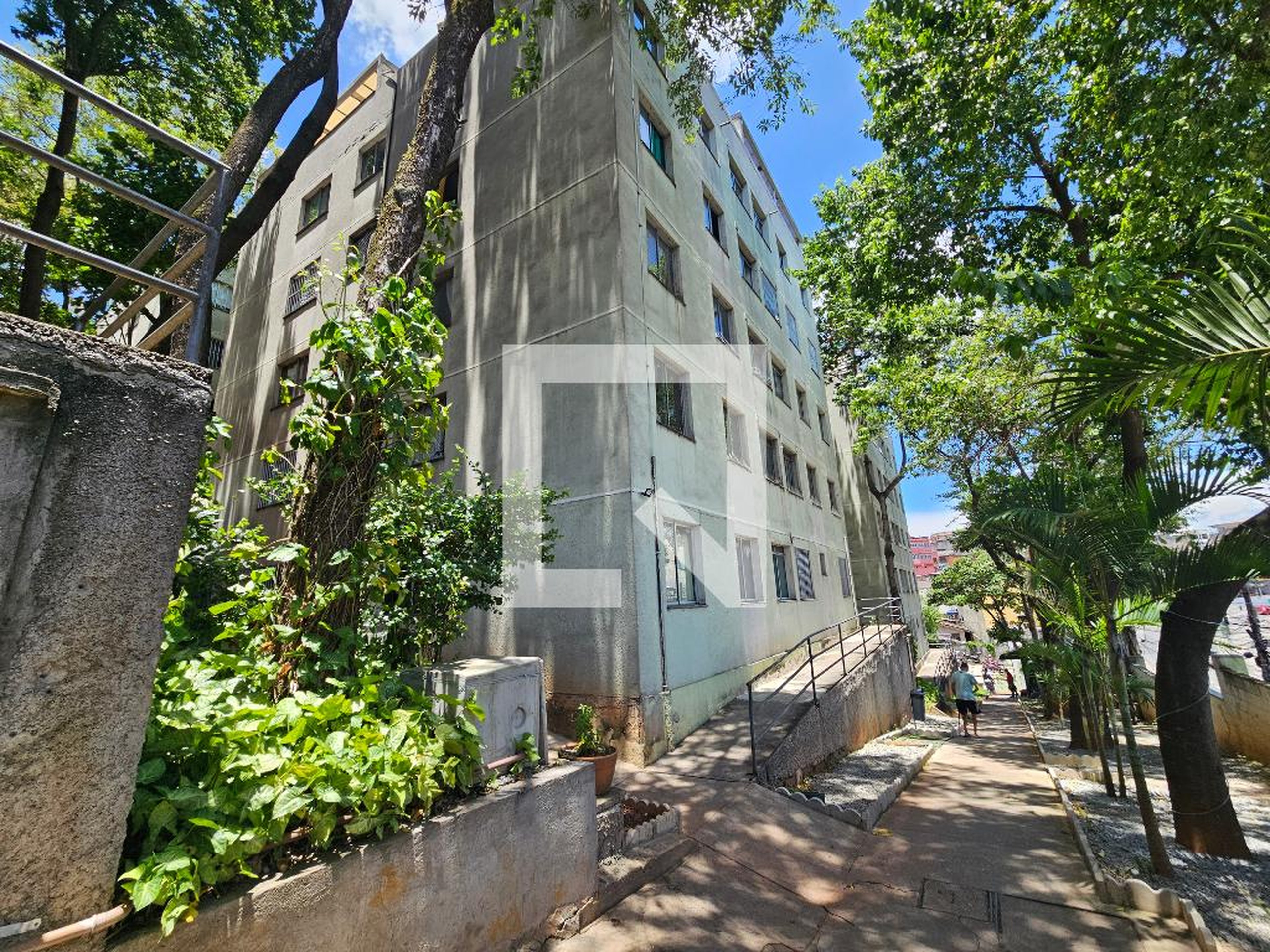 Fachada do Prédio Condomínio em Rua Antônio Ramos Rosa, 302