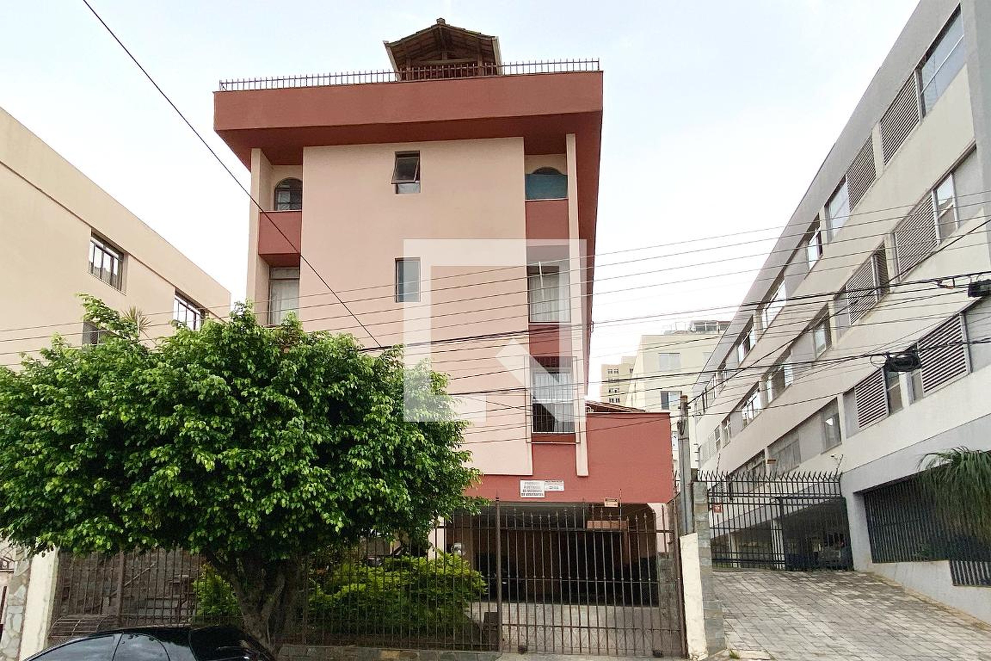 Fachada Condomínio em Rua Horta Barbosa, 400