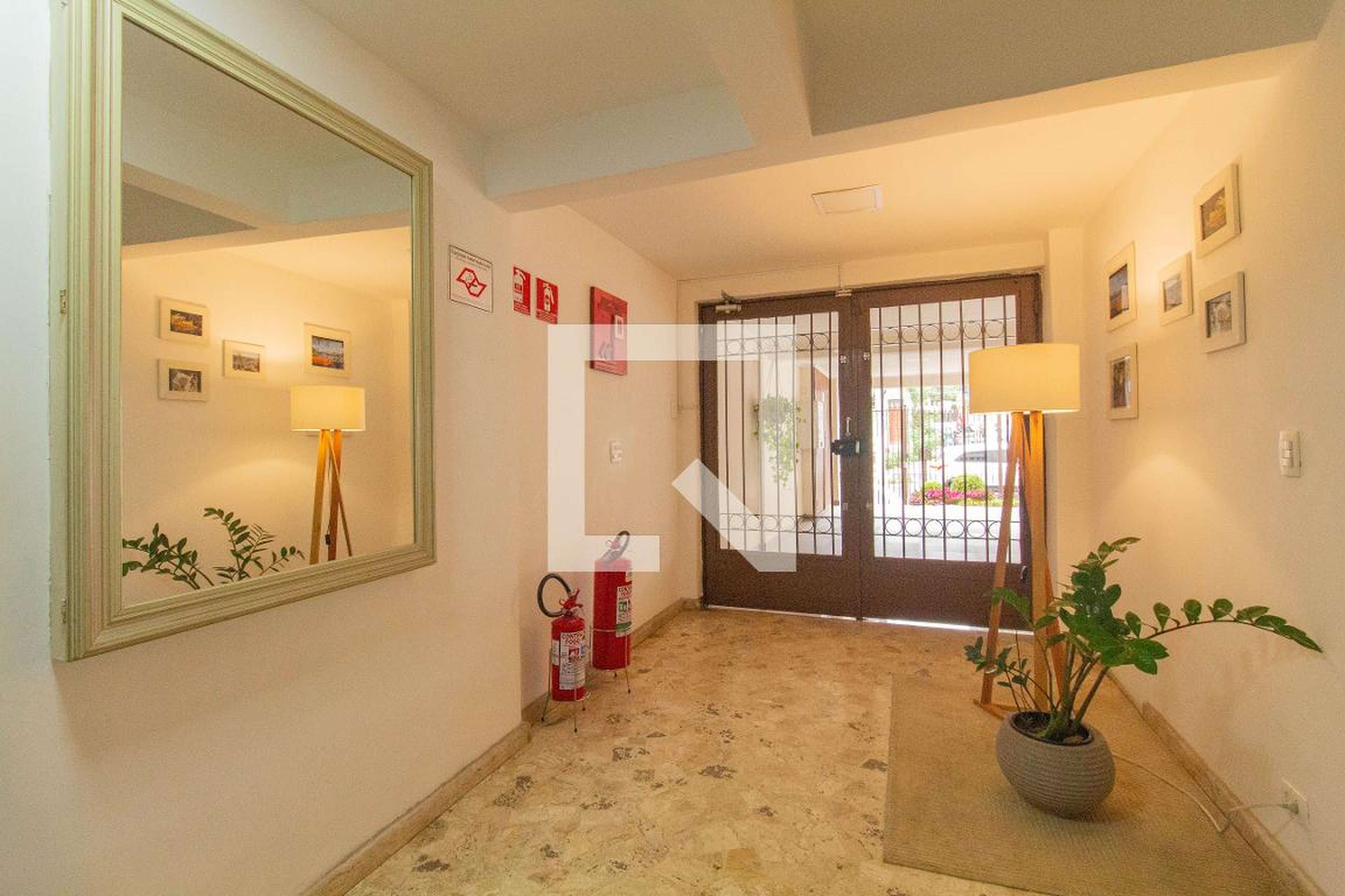 Hall de entrada - Edifício Bonito