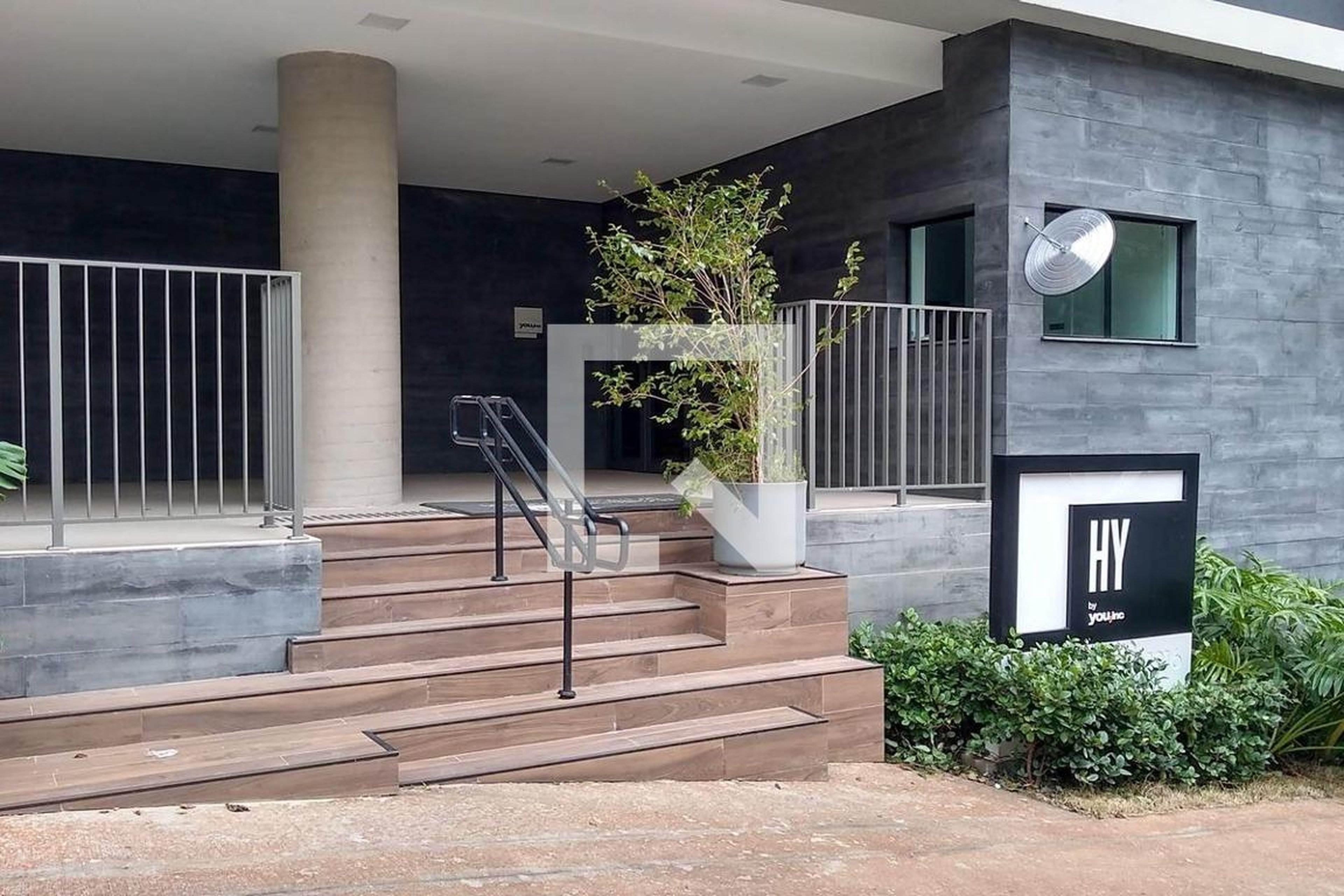 Fachada do Prédio Condomínio HY Pinheiros