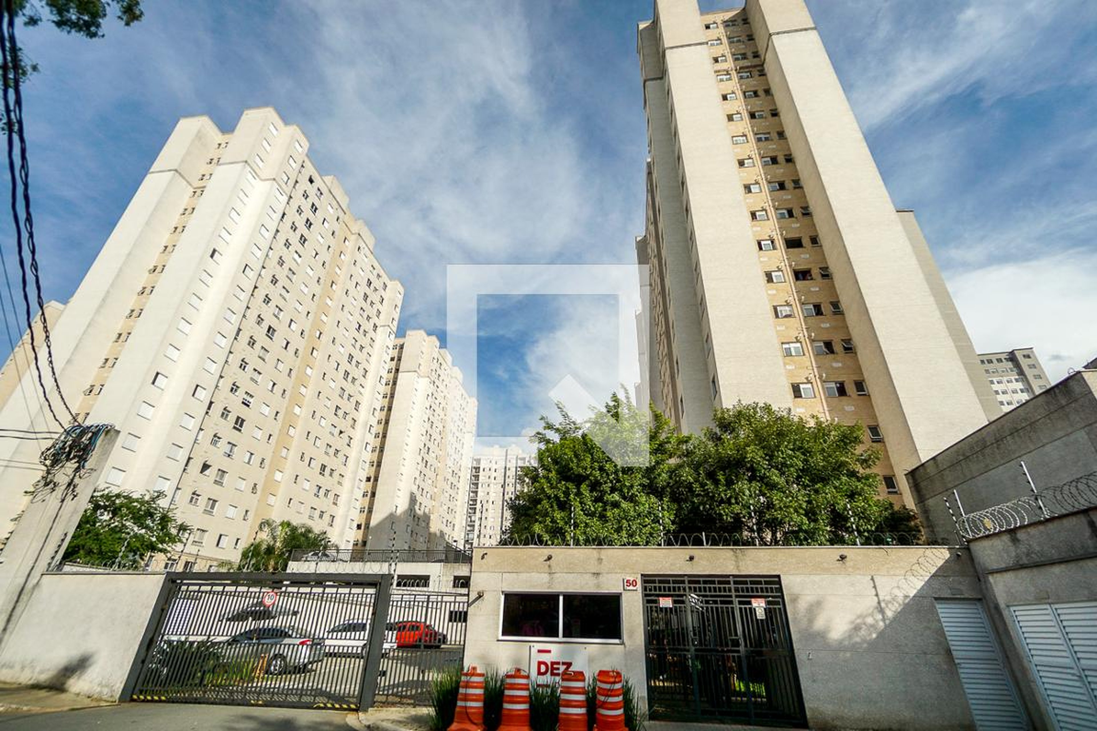 Fachada Condomínio Dez Penha