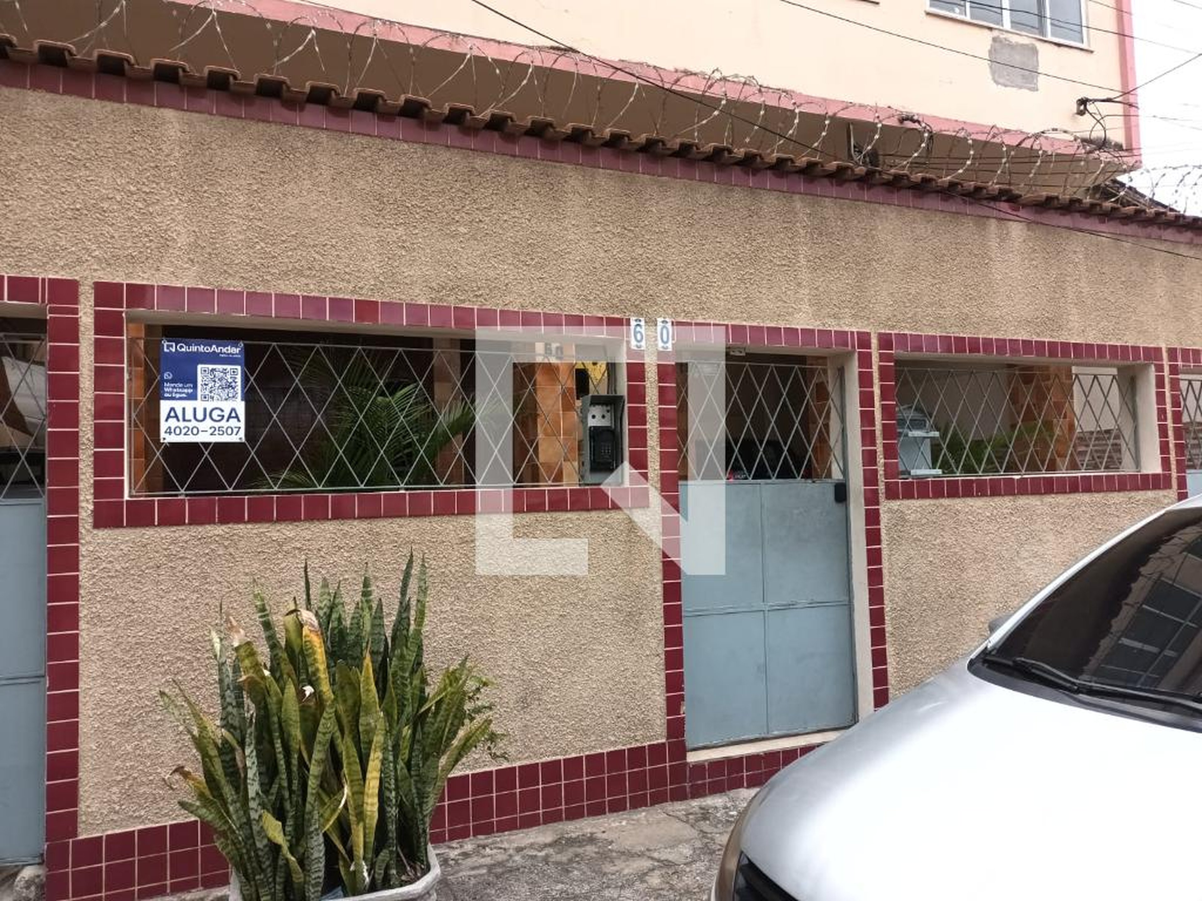 Fachada Condomínio em Rua Magda, 60