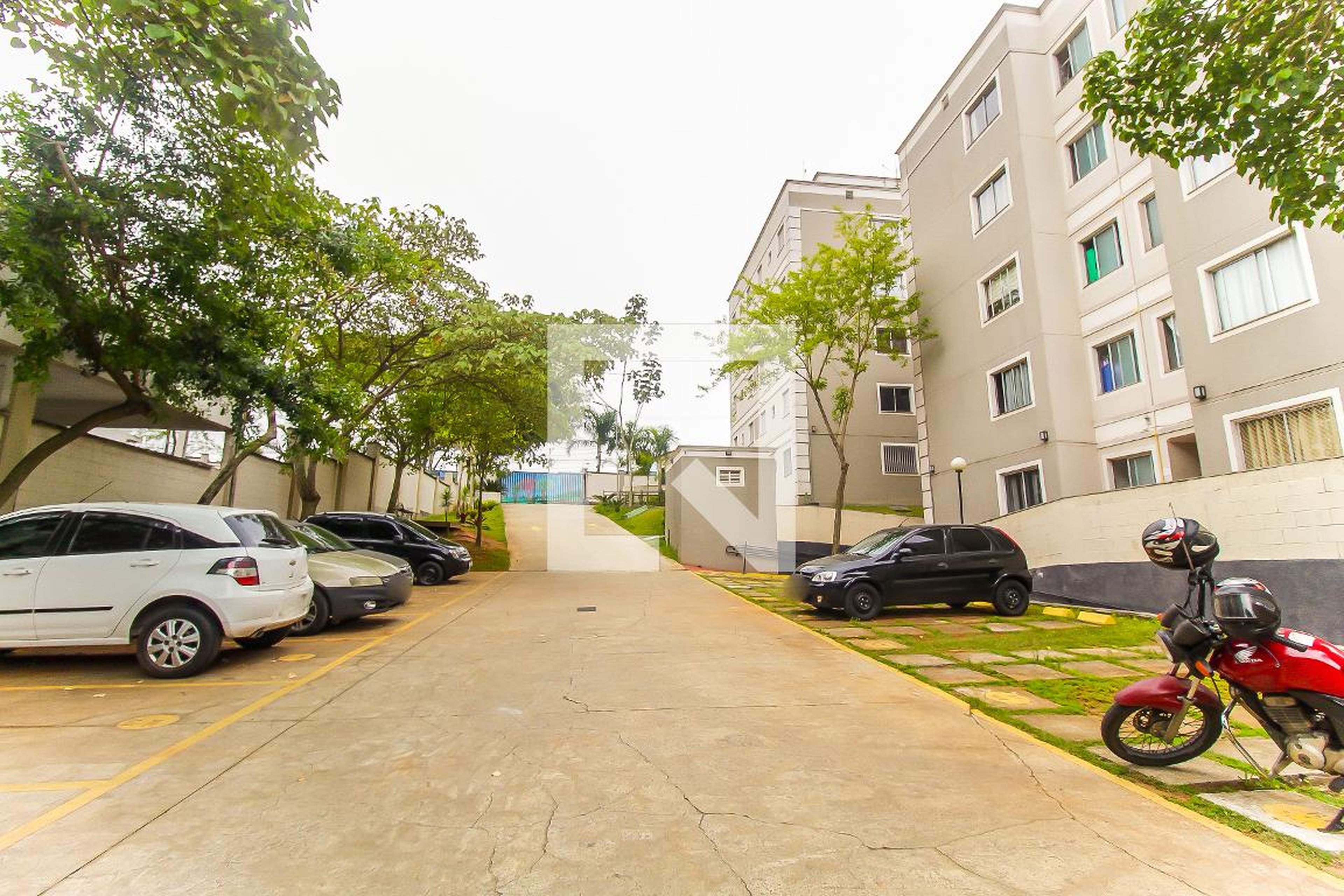 Estacionamento - Saint Eduard