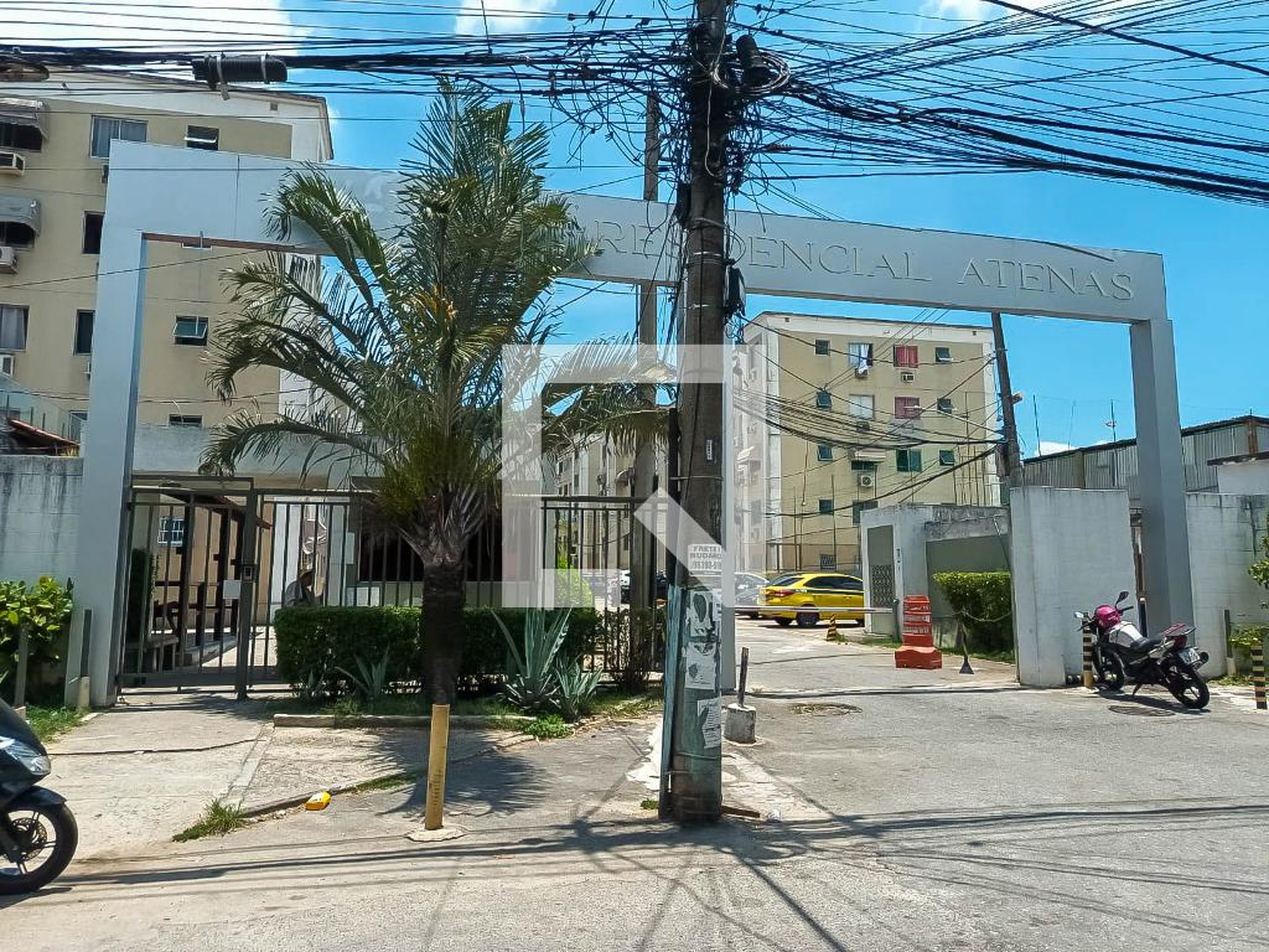 Portaria Condomínio em Rua Sérgio Silva, 50