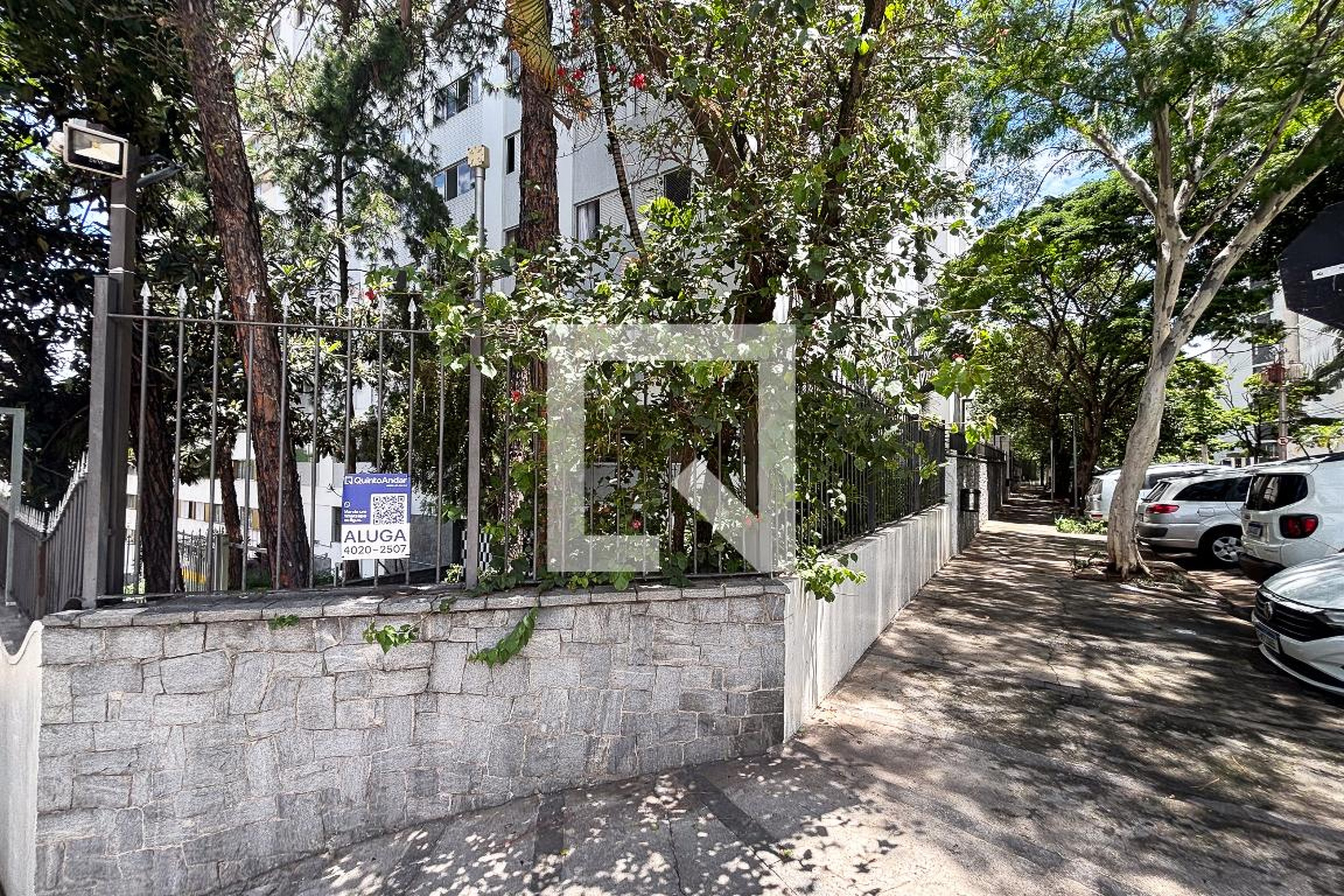 Fachada do predio Condomínio Renata e Marta