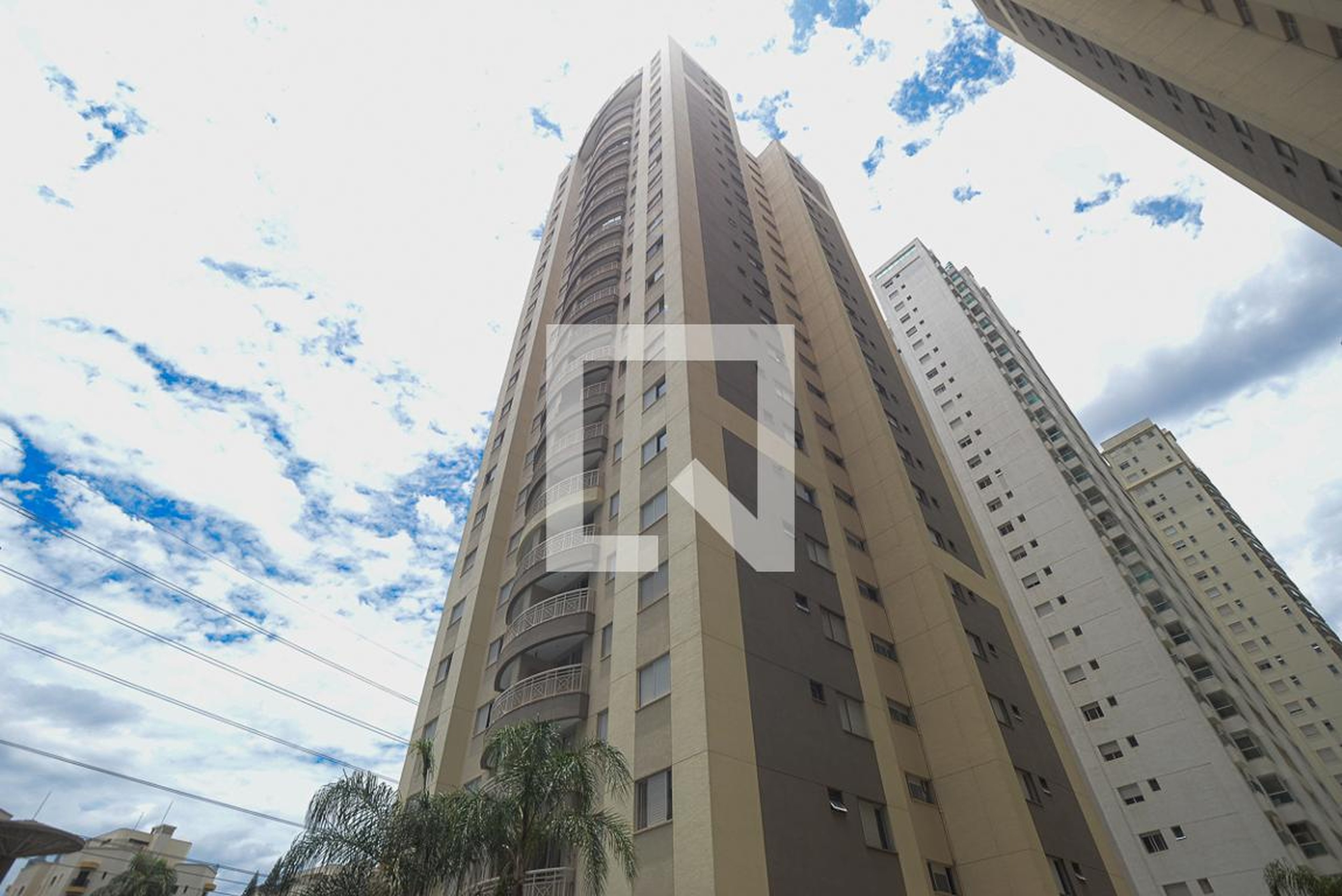 Fachada Condomínio Pratical WAY