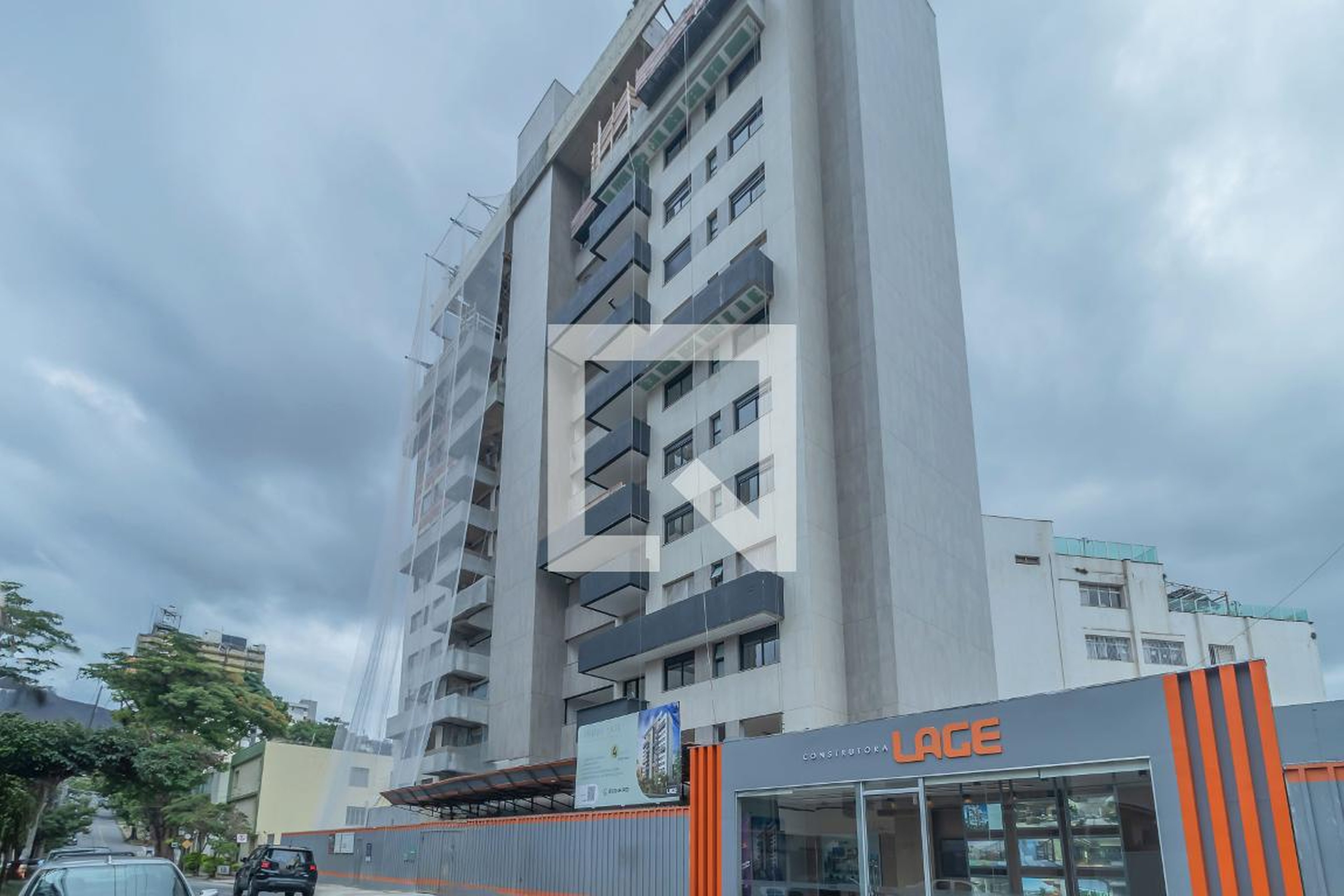 Fachada Condomínio em Rua Pium-Í, 1314