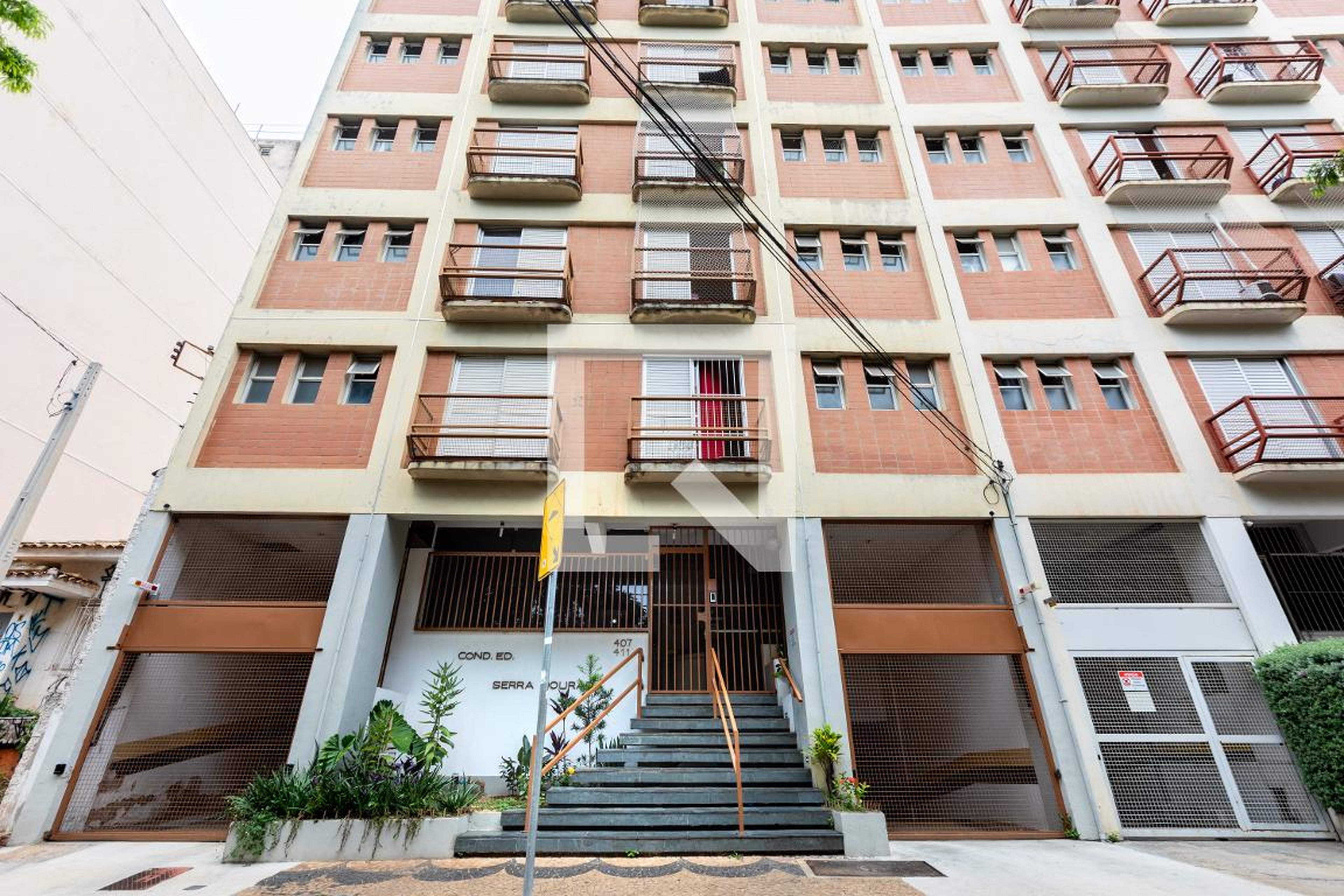 Fachada do Prédio Condomínio em Rua Culto à Ciência, 411