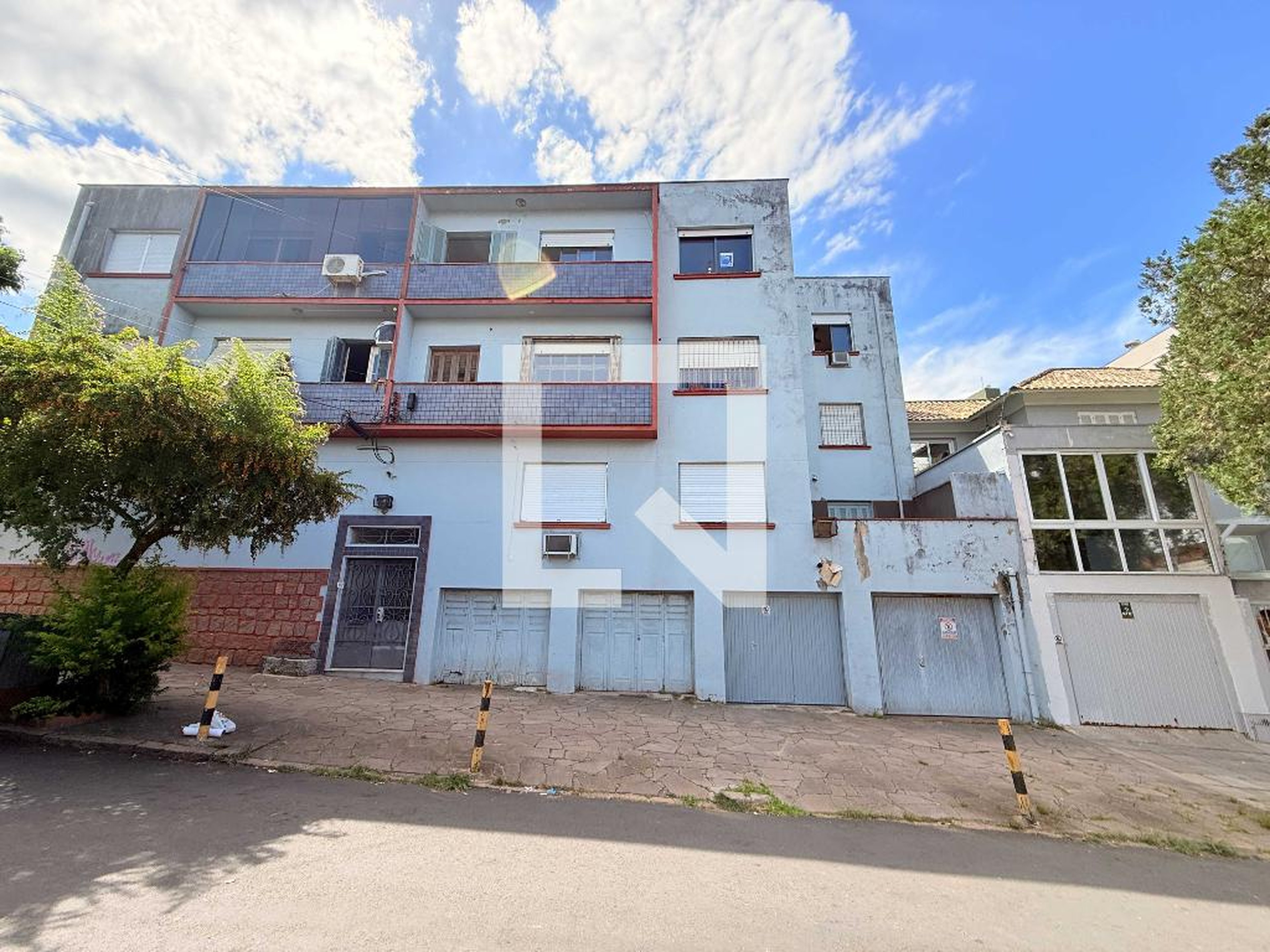 Fachada Condomínio em Rua Guararapes, 28