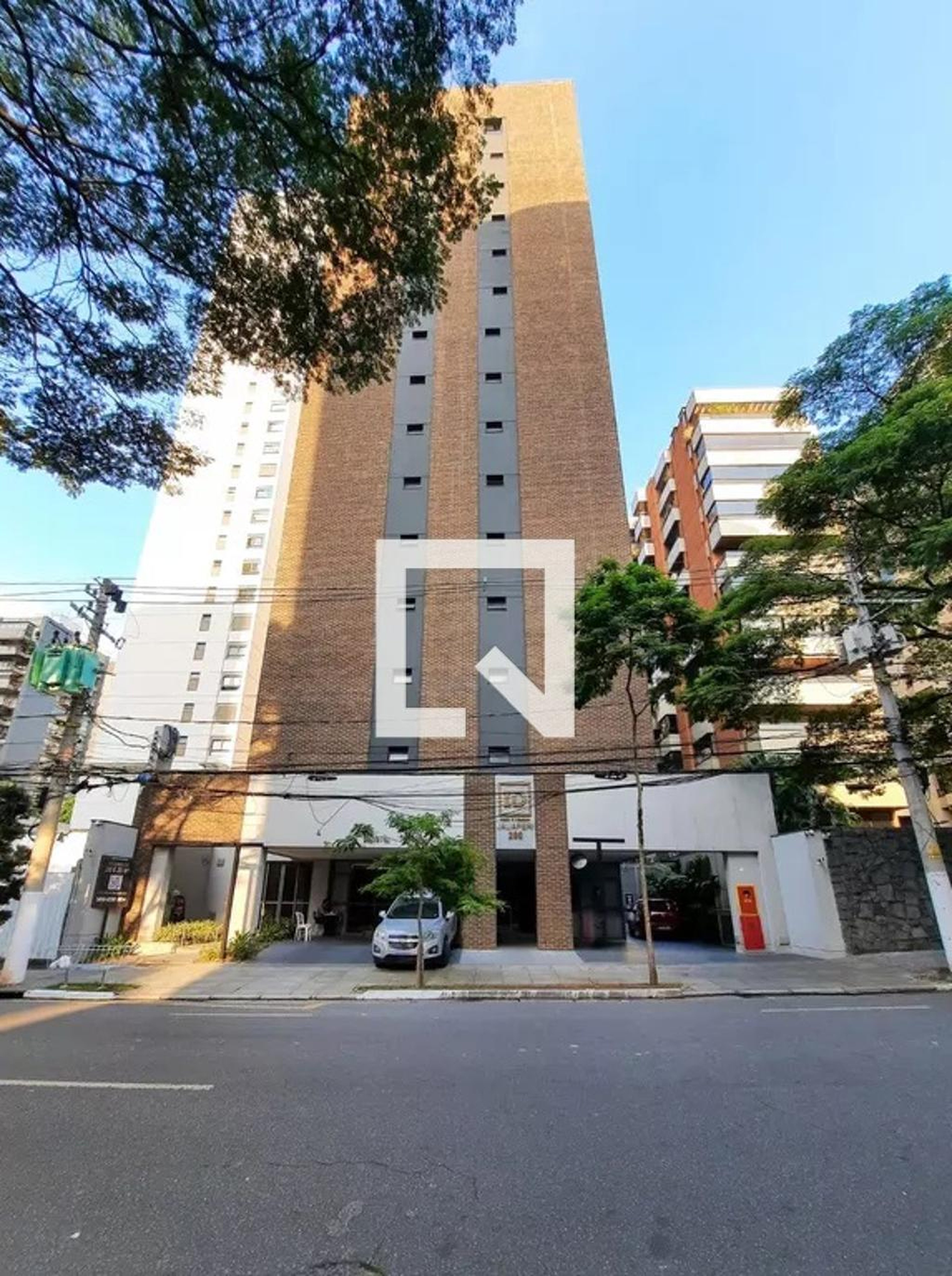 Fachada Condomínio em Alameda Jauaperi, 1208