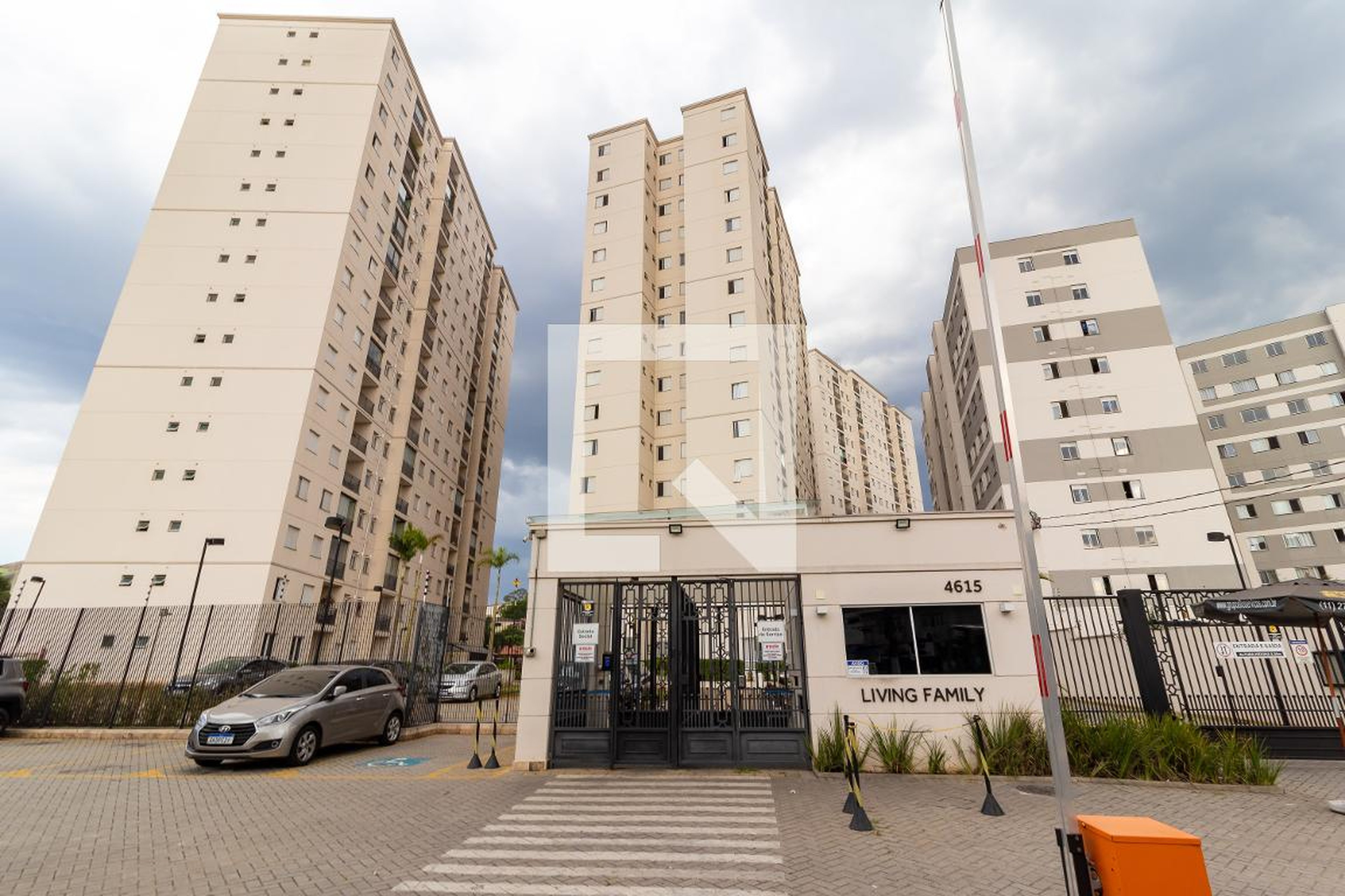 Fachada do condomínio Condomínio Living Family