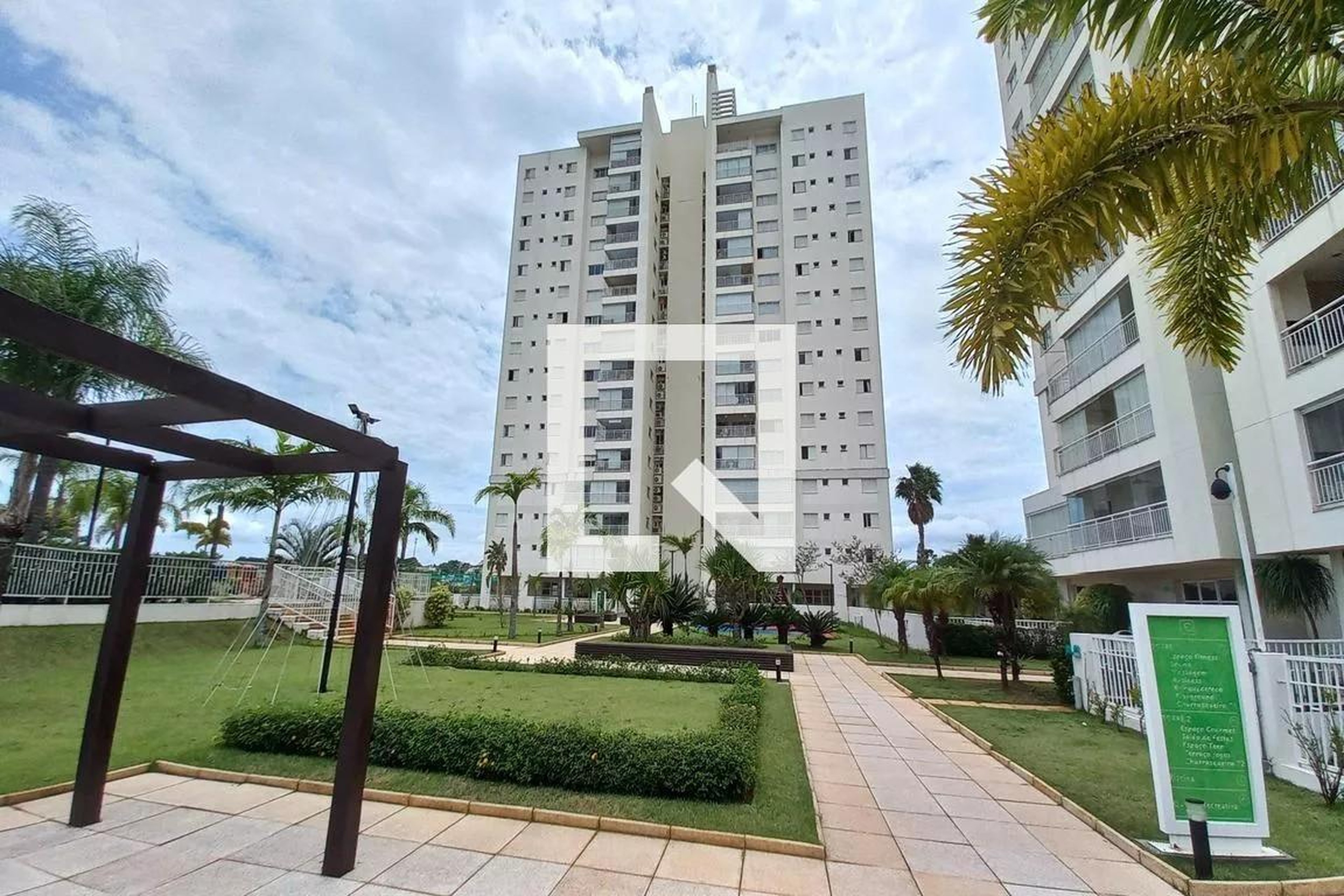 Fachada do Prédio Condomínio Convivence