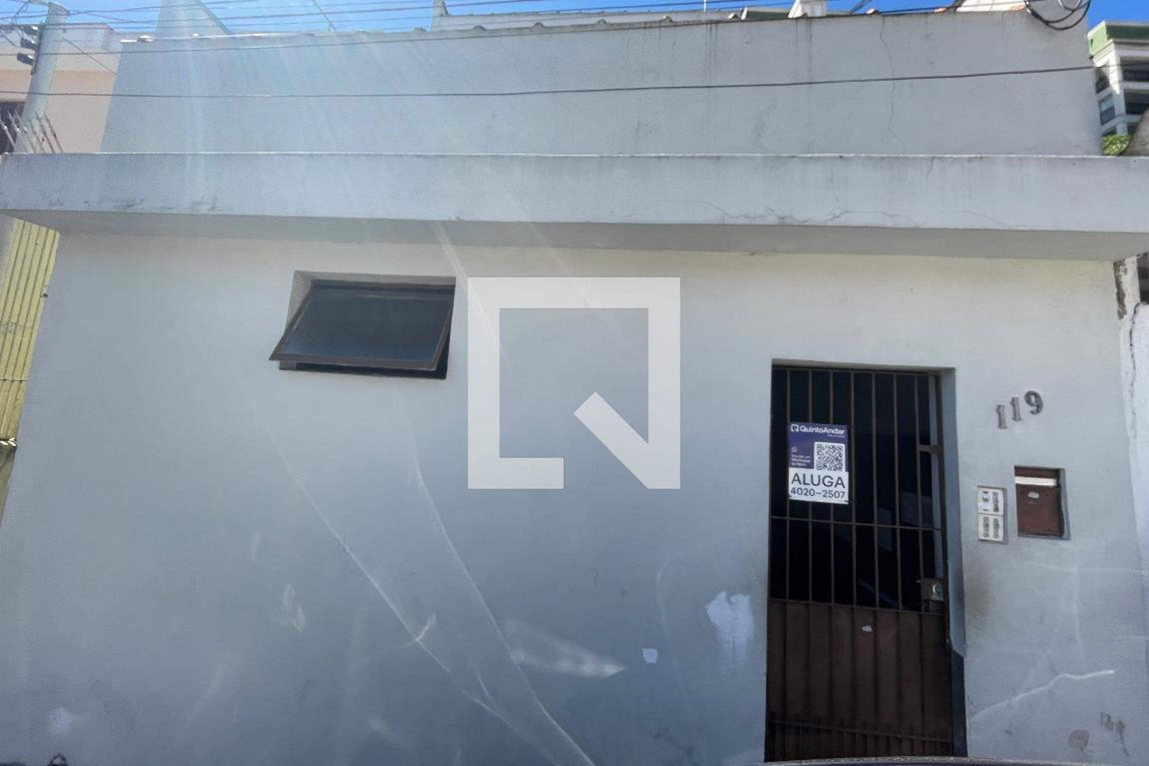 Fachada Condomínio em Rua Mário Eloy, 119