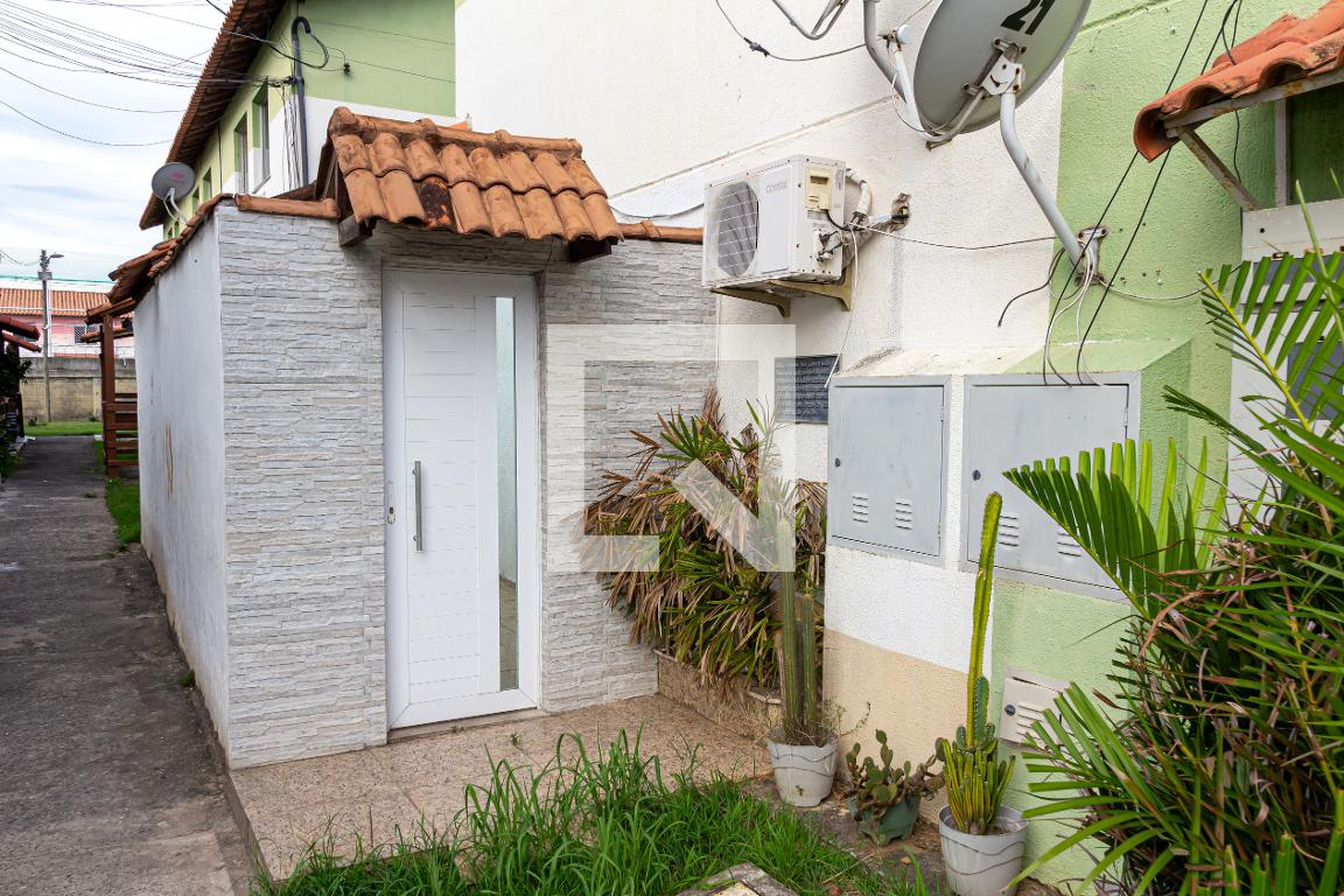 Fachada Condomínio em Avenida Brasil, 49101