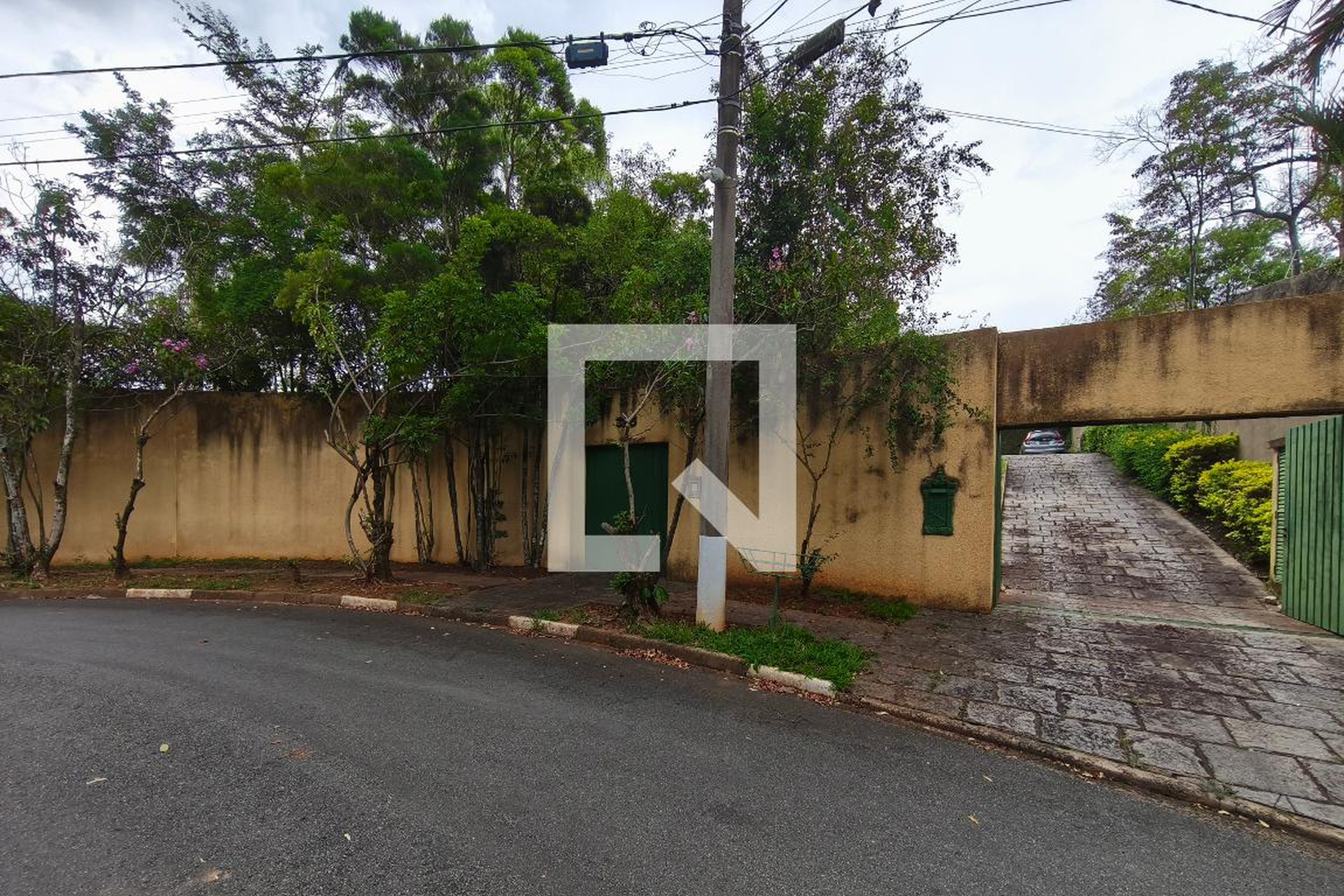 Fachada Condomínio em Rua do Parque, 325