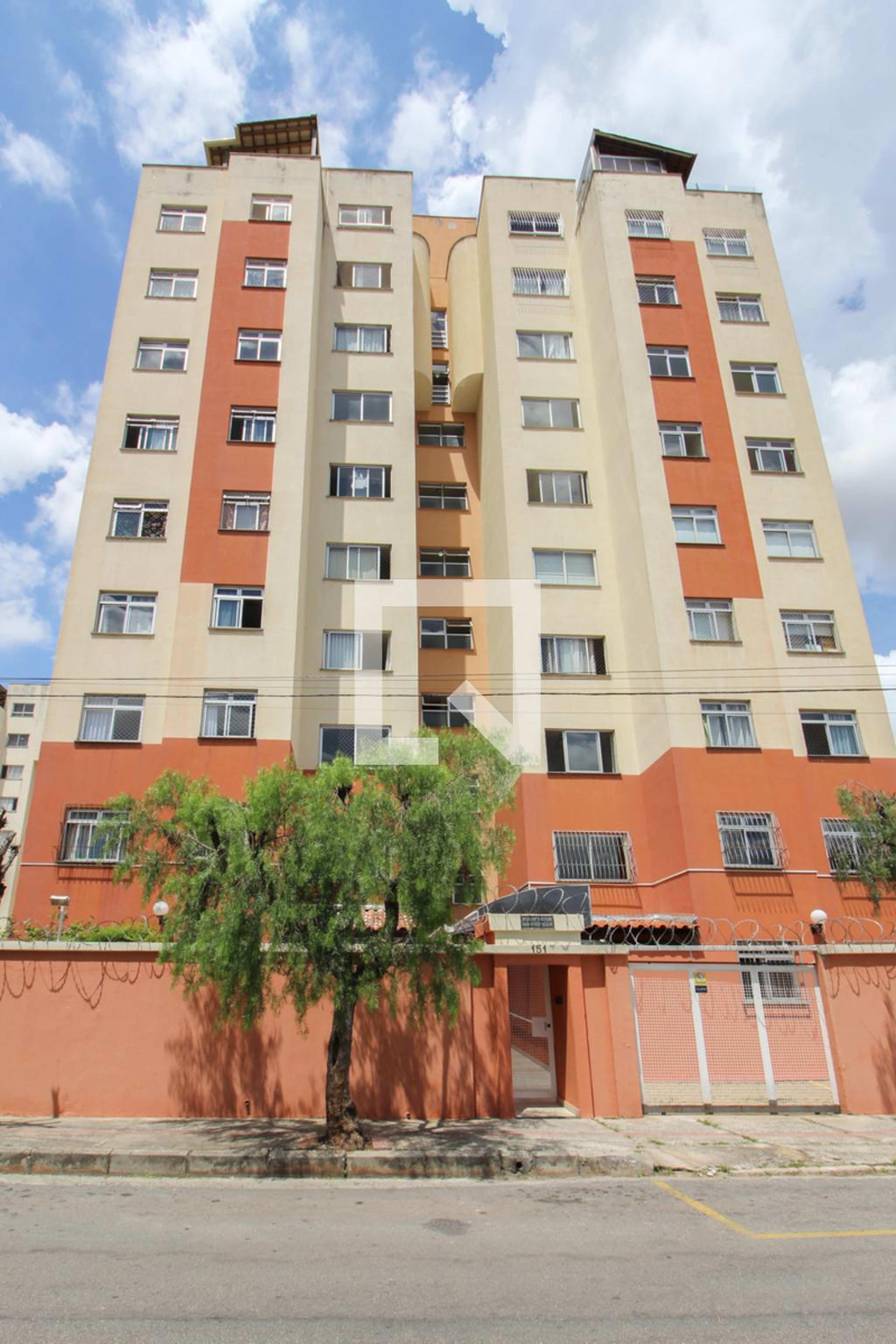 Fachada Condomínio Le Parc de France