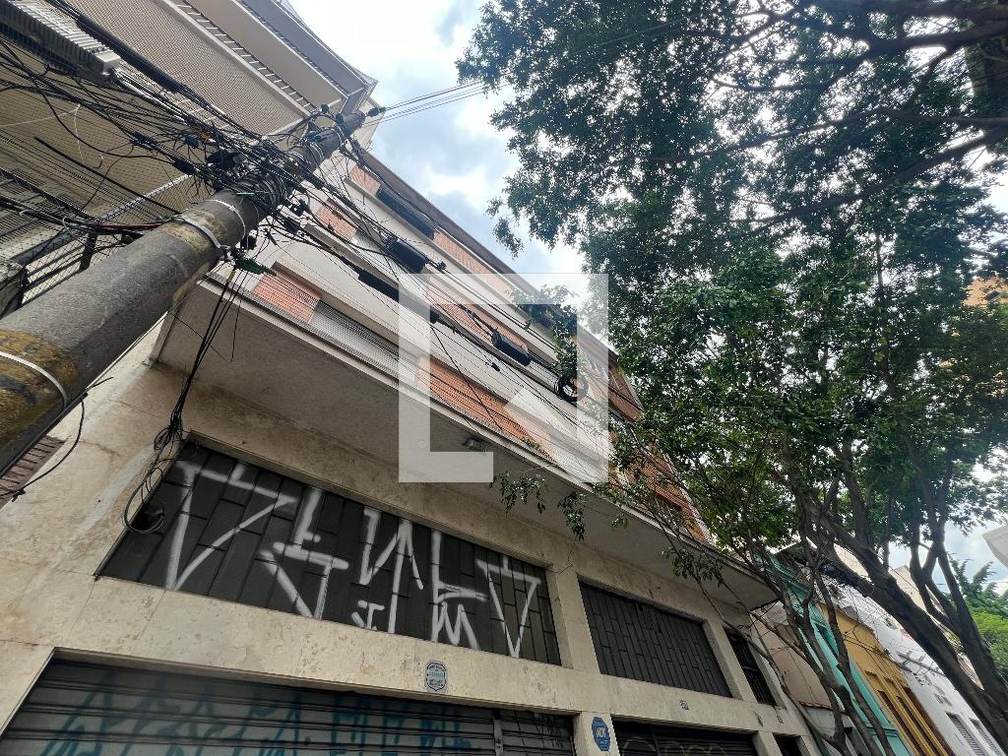 Fachada Condomínio em Rua Conselheiro Ramalho, 557