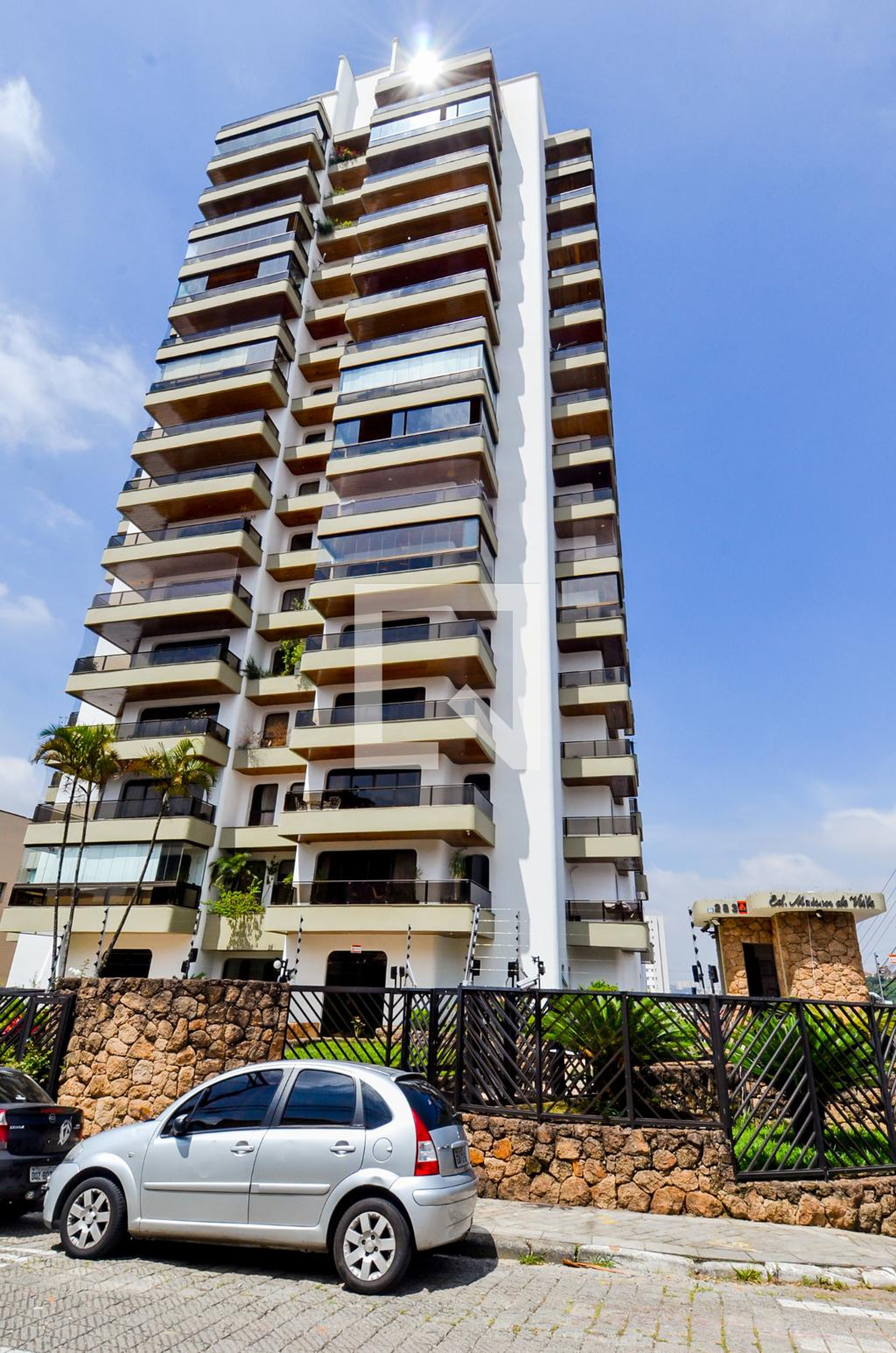 Fachada do Prédio Condomínio Maison de Ville